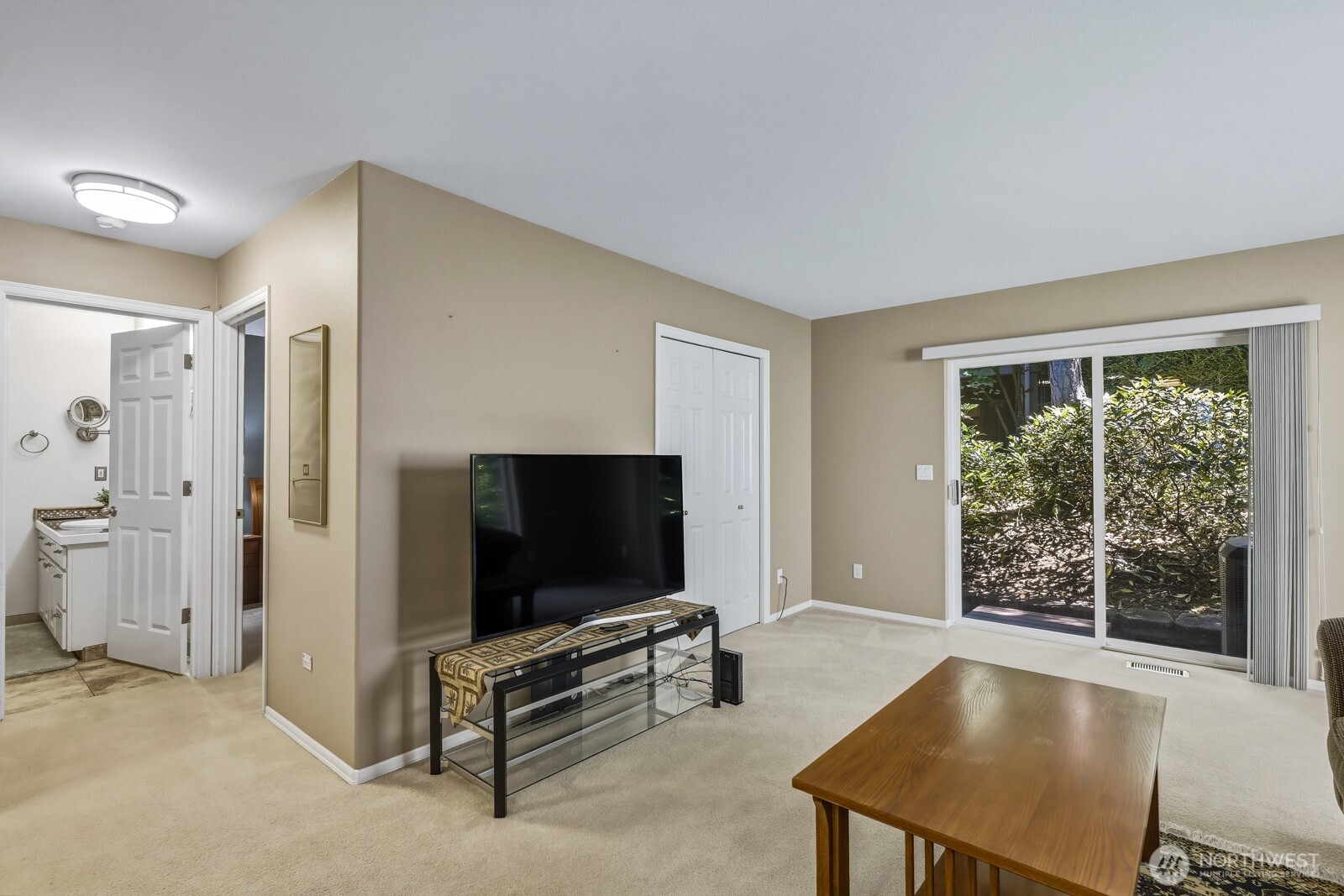 8221 53rd Avenue 17d Property Photo 18