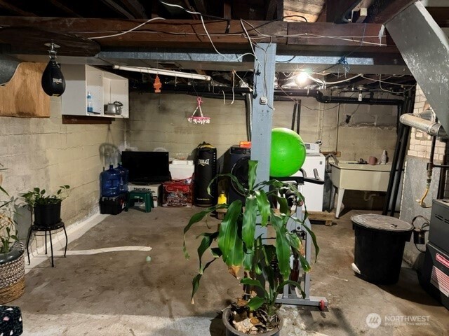 6715 Delridge Way Property Photo 8