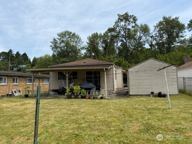 6715 Delridge Way Property Photo 14