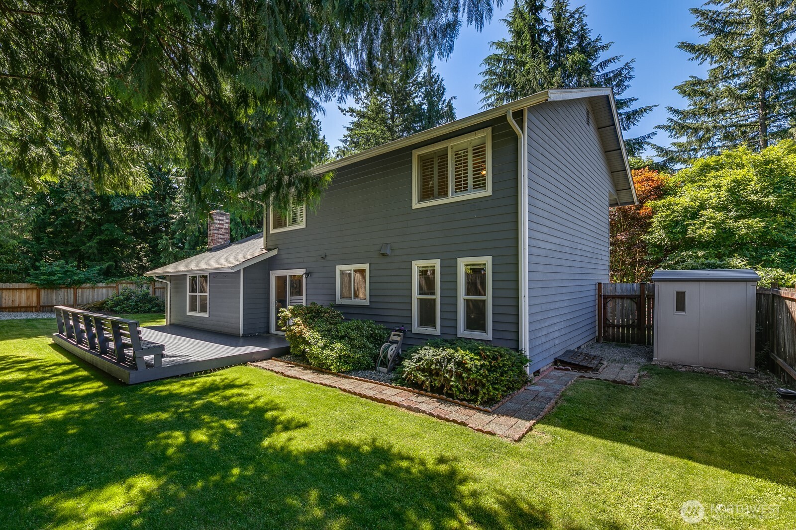 11419 22nd Place Property Photo 3