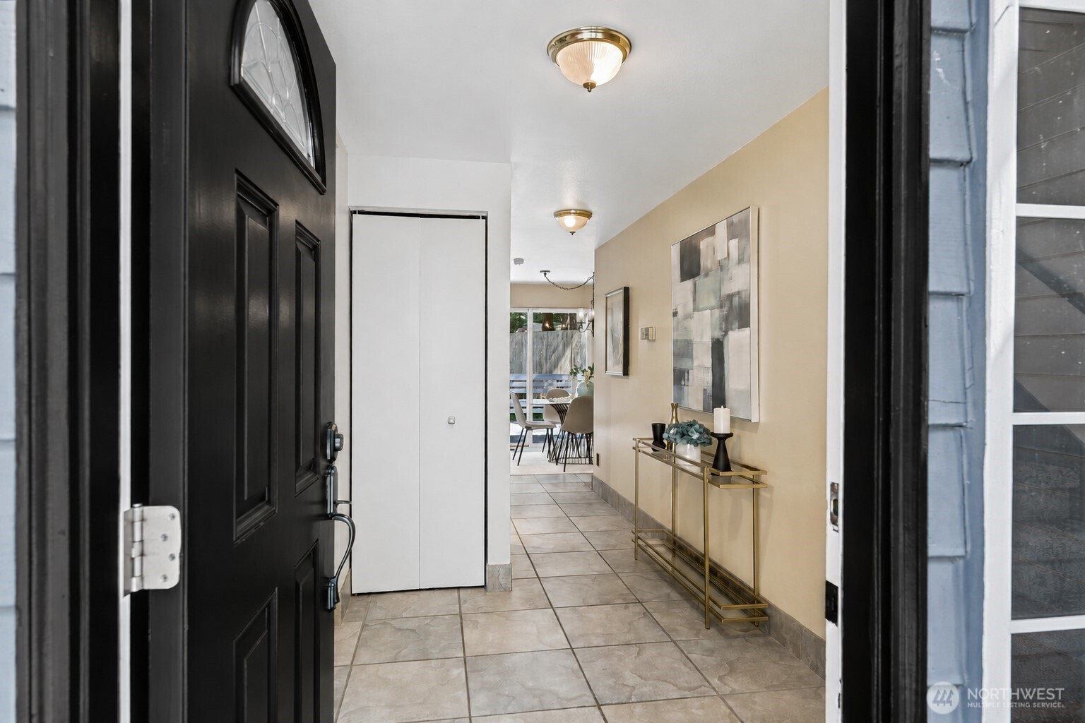 11419 22nd Place Property Photo 5