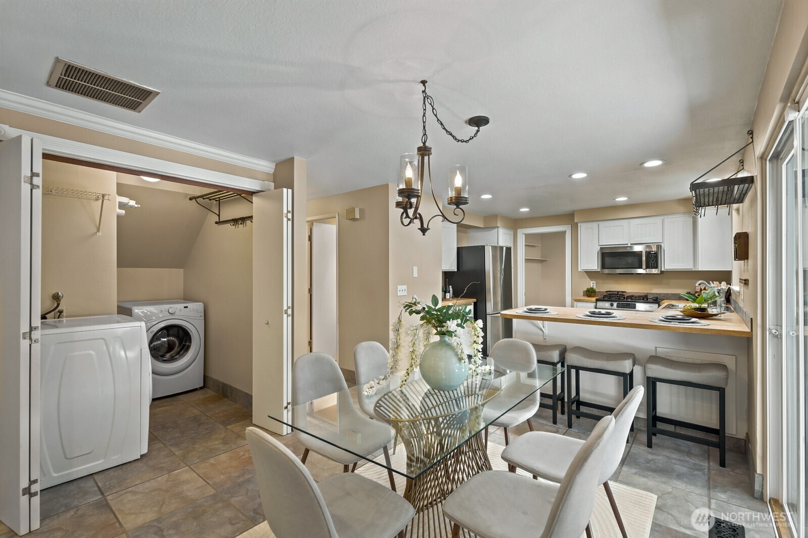 11419 22nd Place Property Photo 15