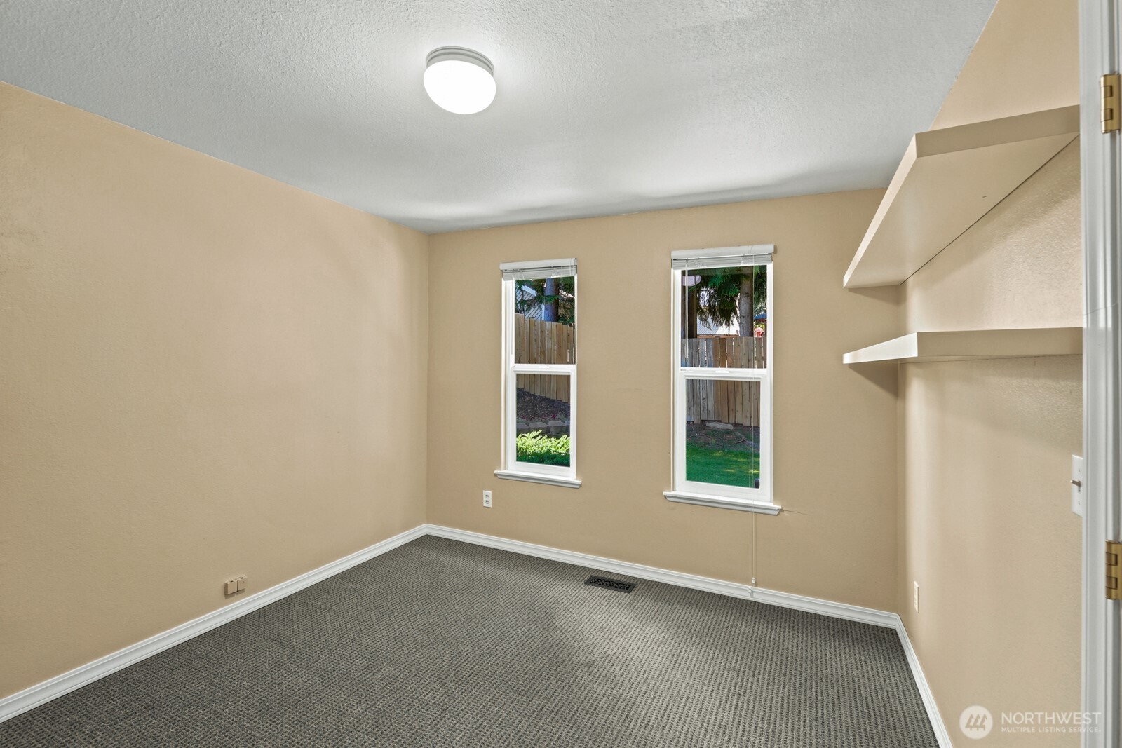 11419 22nd Place Property Photo 16