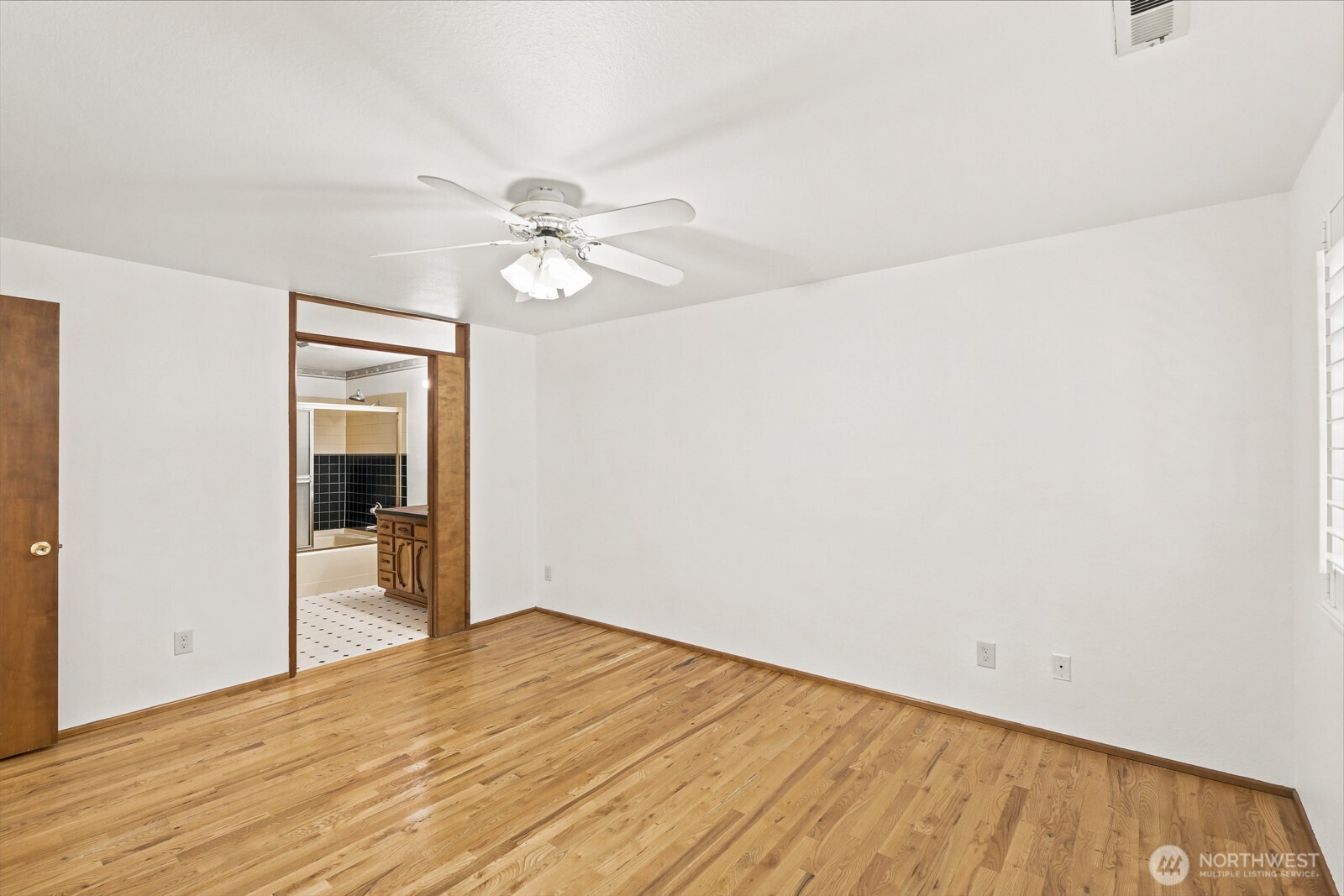 11419 22nd Place Property Photo 19