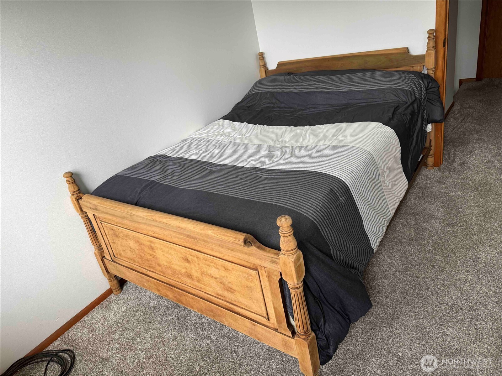 1896 E Beachwood Drive Property Photo 26