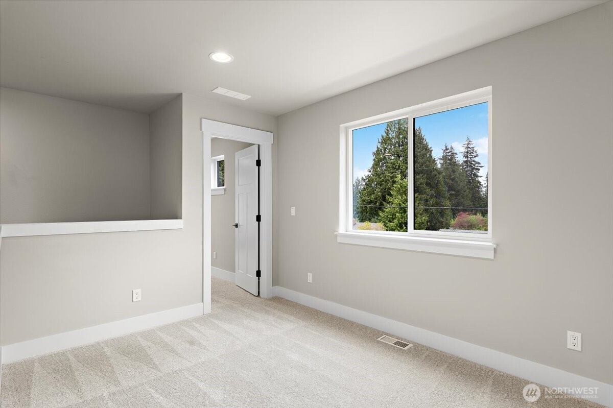 205 156th Place Mg 12 Property Photo 15