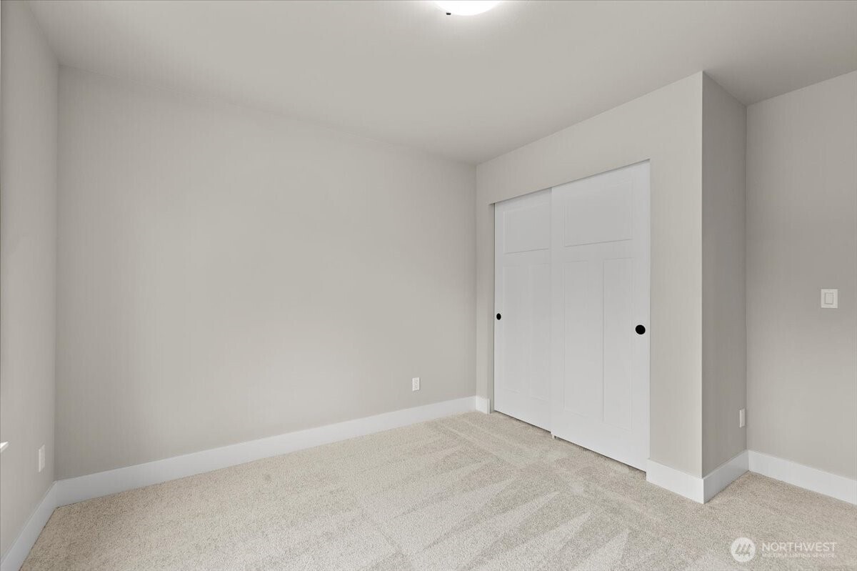 205 156th Place Mg 12 Property Photo 26