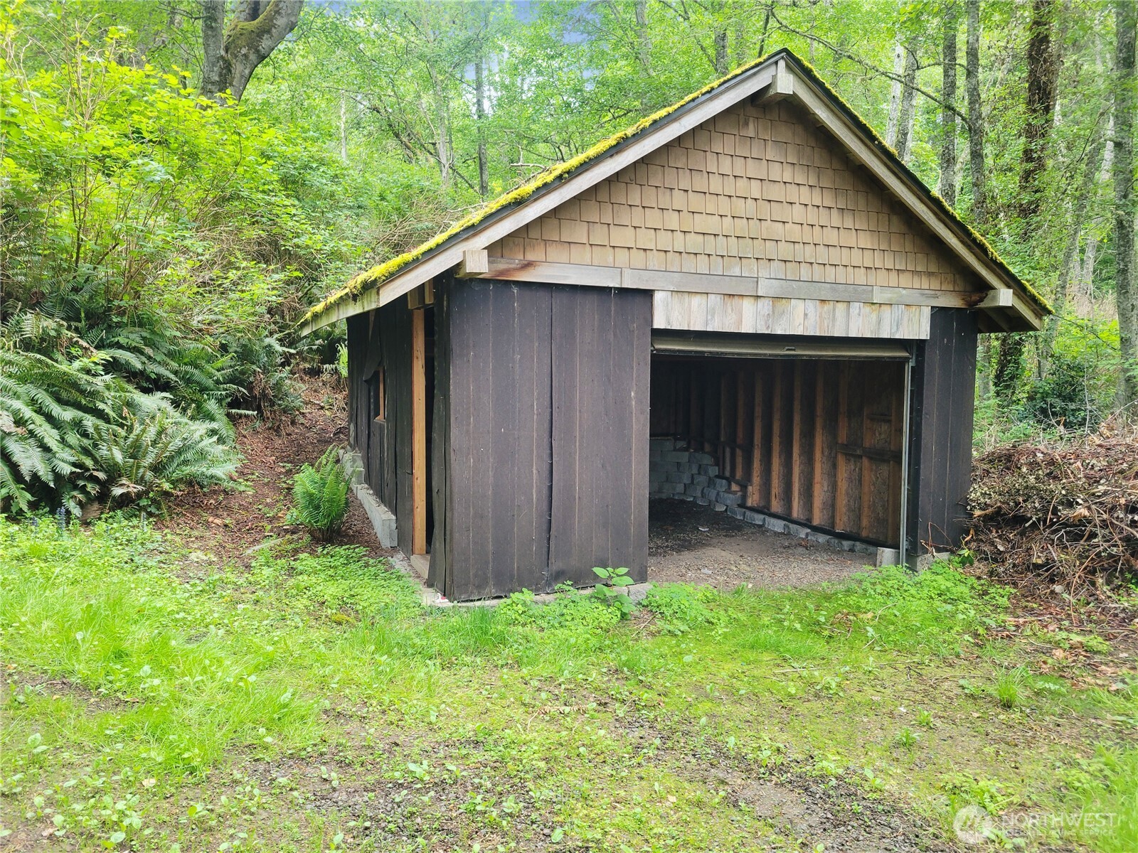 101 Fleet Drive Property Photo 19
