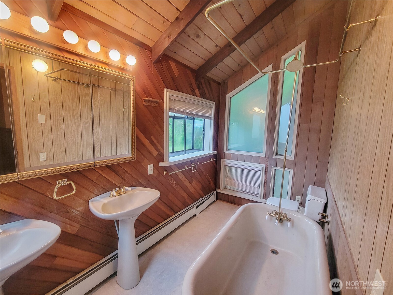 101 Fleet Drive Property Photo 20
