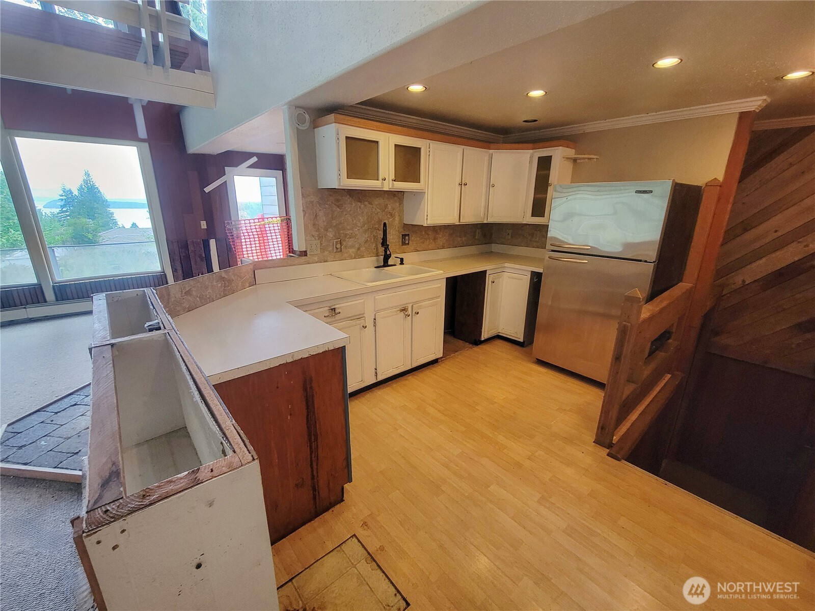 101 Fleet Drive Property Photo 22