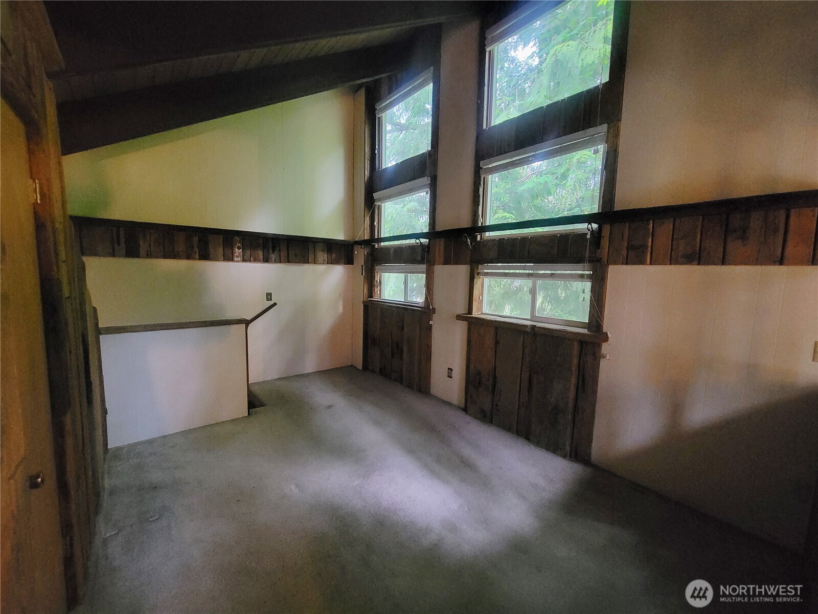 101 Fleet Drive Property Photo 27