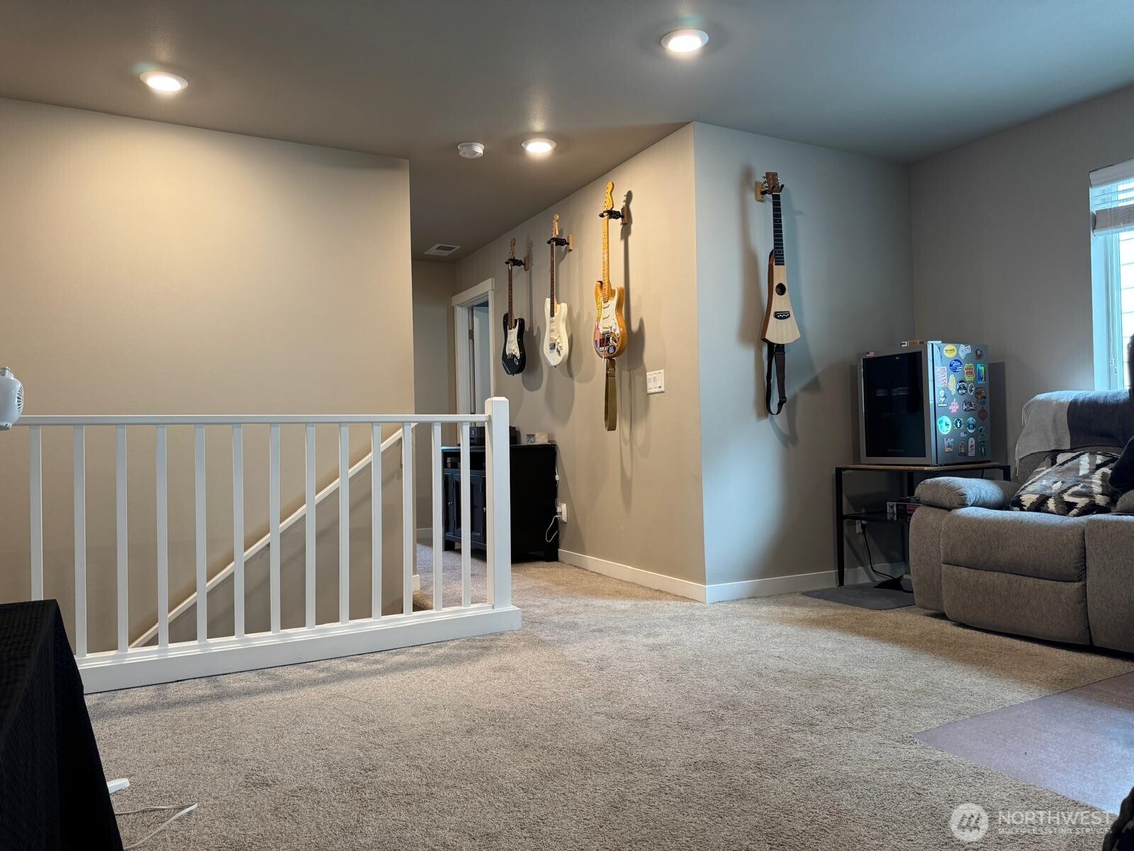 927 Vine Maple Street Property Photo 11