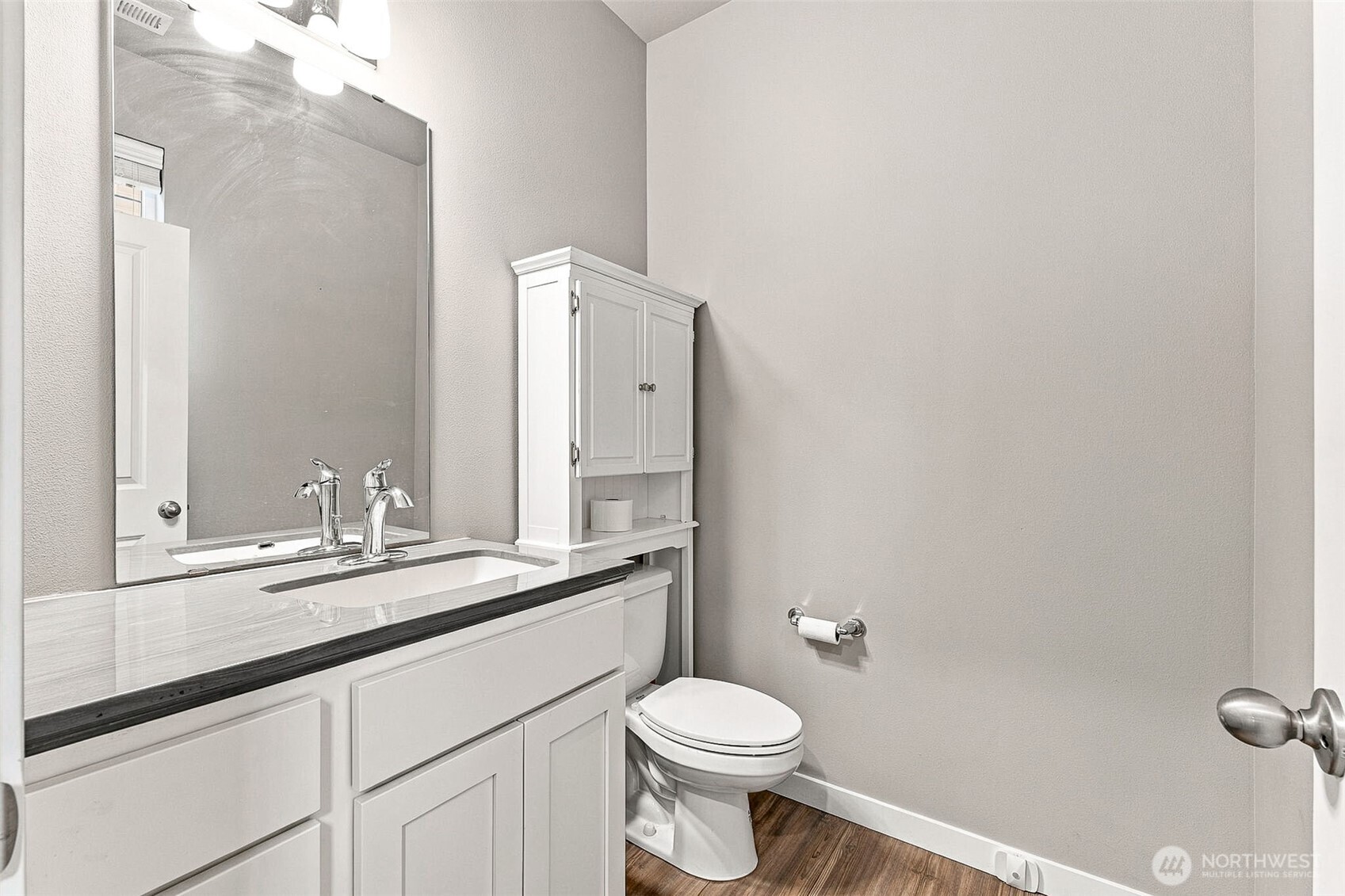 927 Vine Maple Street Property Photo 11