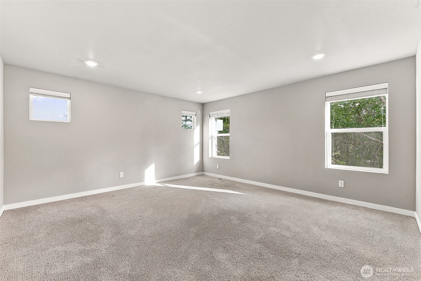 927 Vine Maple Street Property Photo 19
