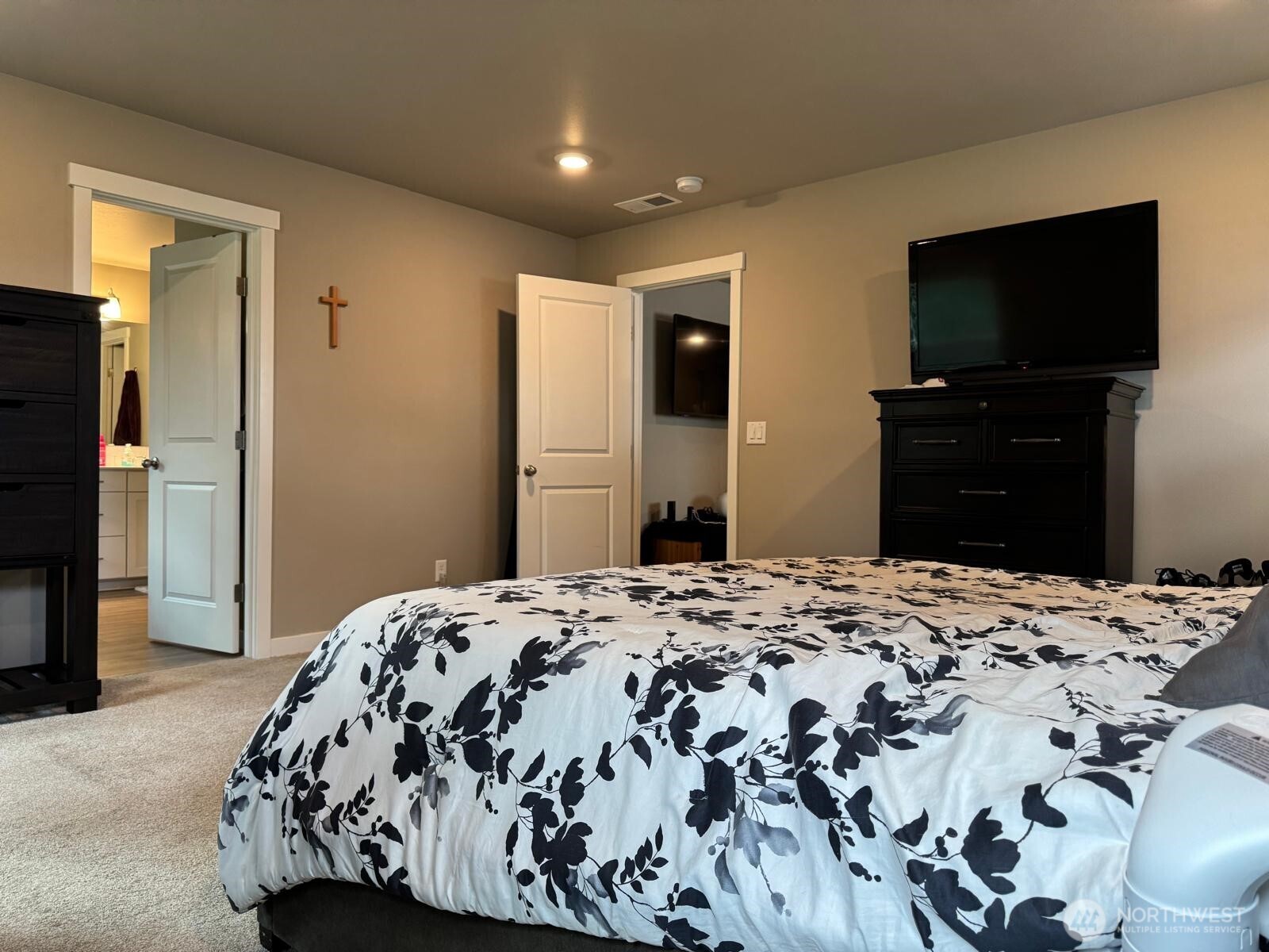 927 Vine Maple Street Property Photo 23