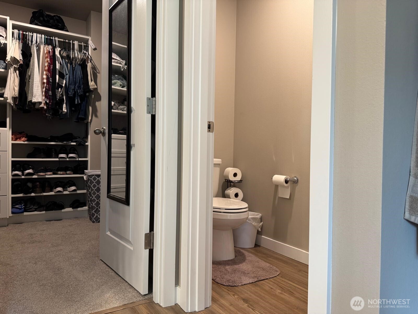 927 Vine Maple Street Property Photo 26
