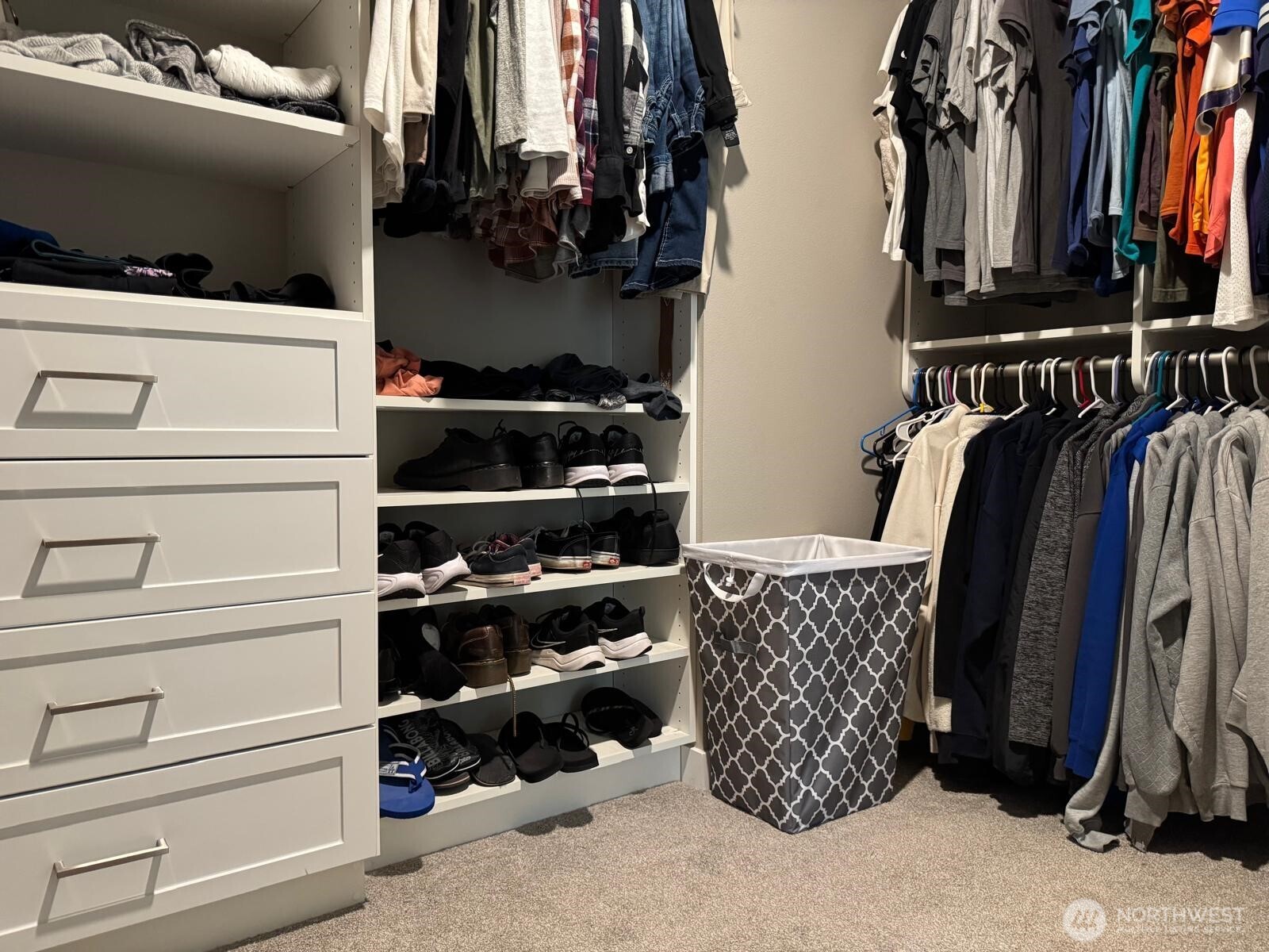 927 Vine Maple Street Property Photo 28
