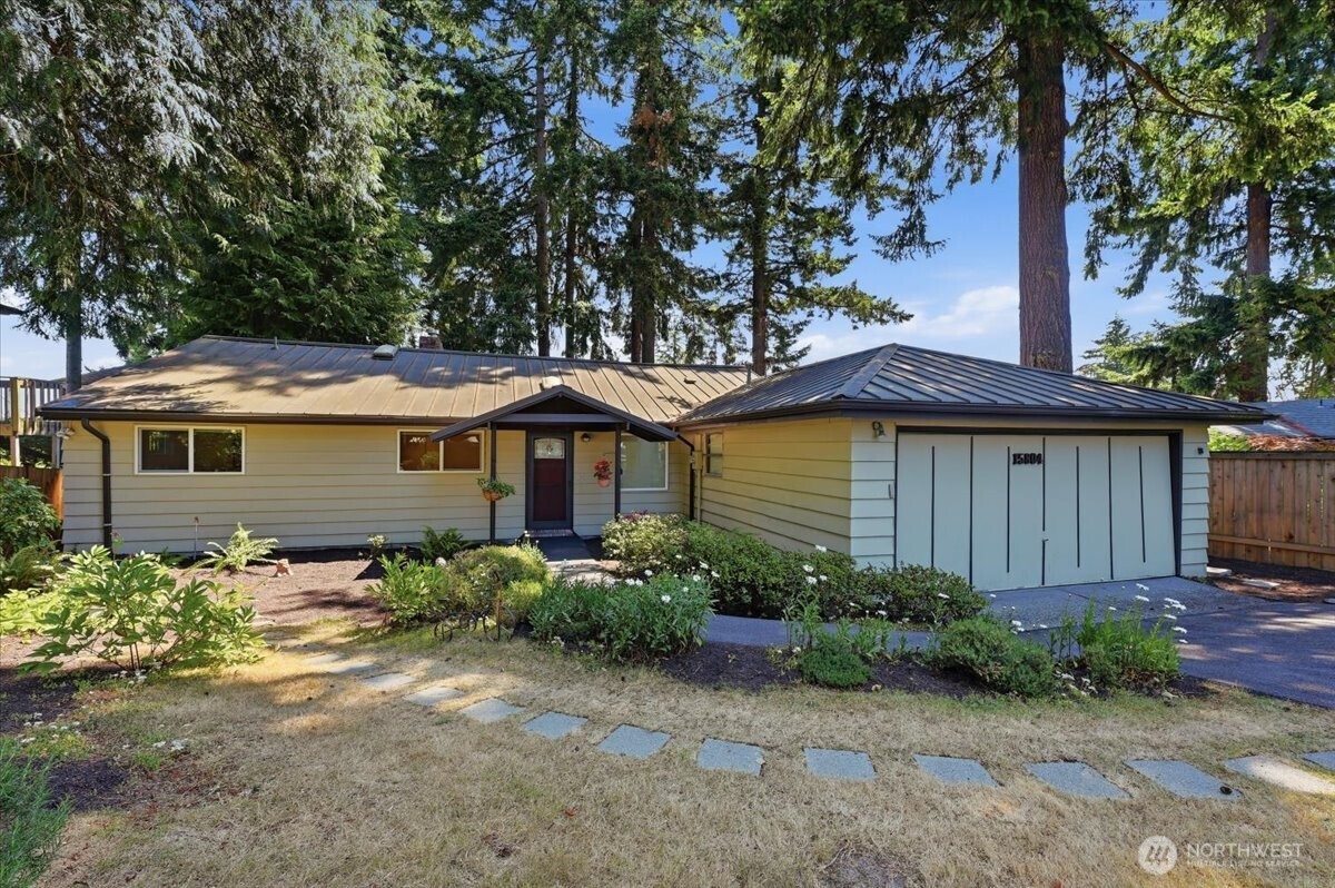 15804 35th Avenue Property Photo 1