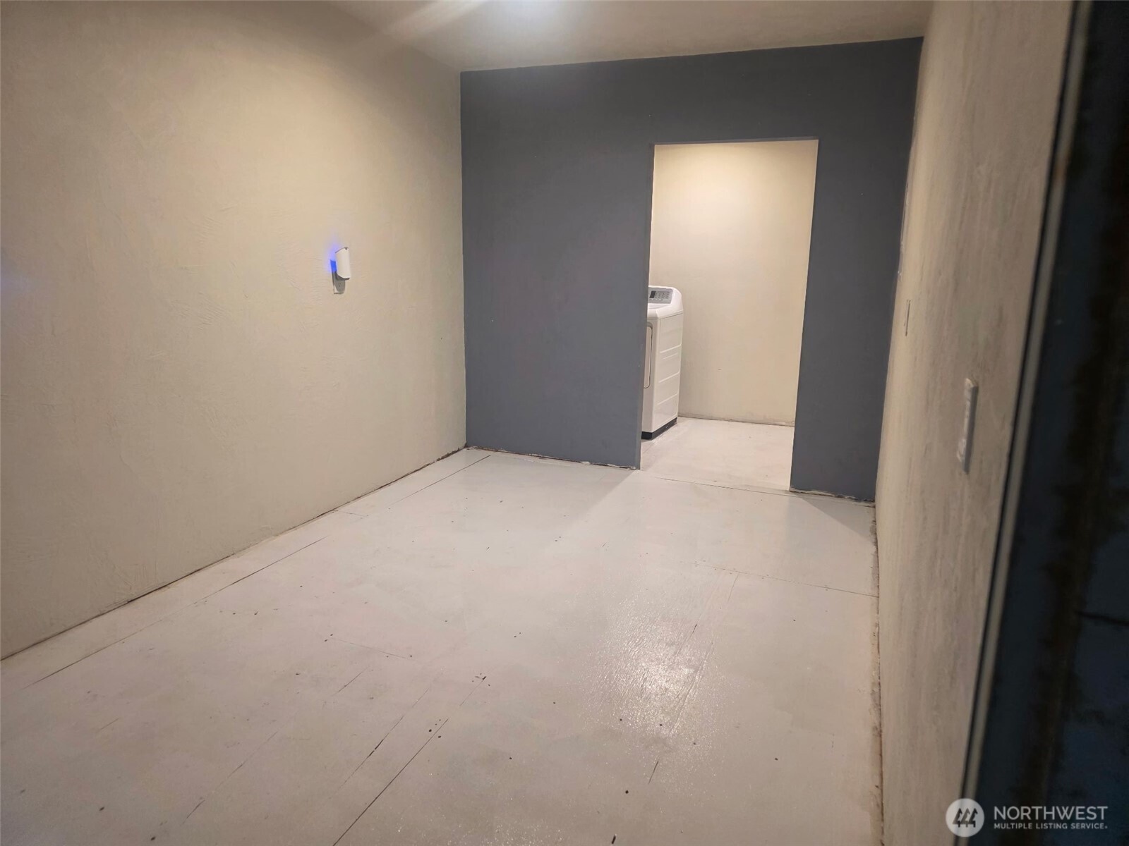 71 E Lakeshore Drive Property Photo 15