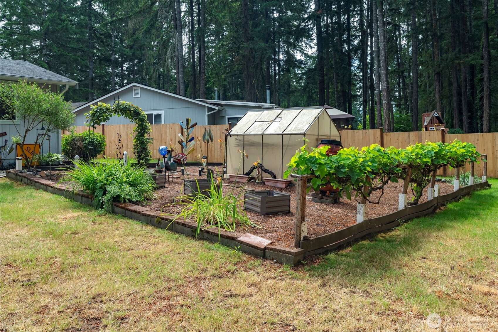 14004 Willow Tree Lane Property Photo 19