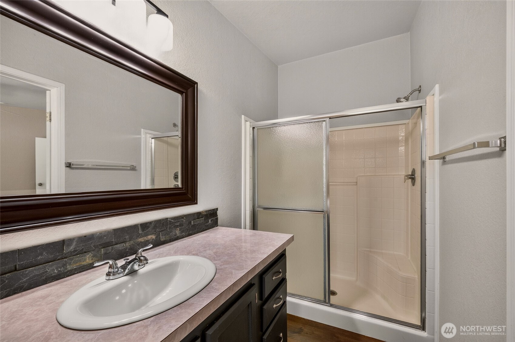 150 E Kingston Way Property Photo 18
