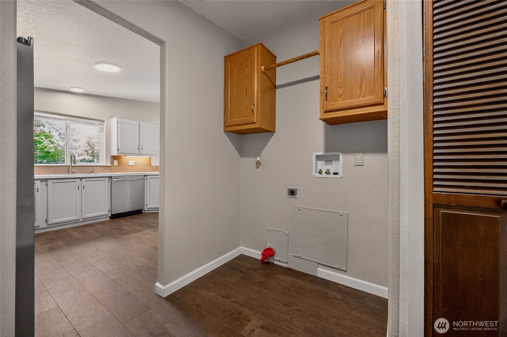 150 E Kingston Way Property Photo 21