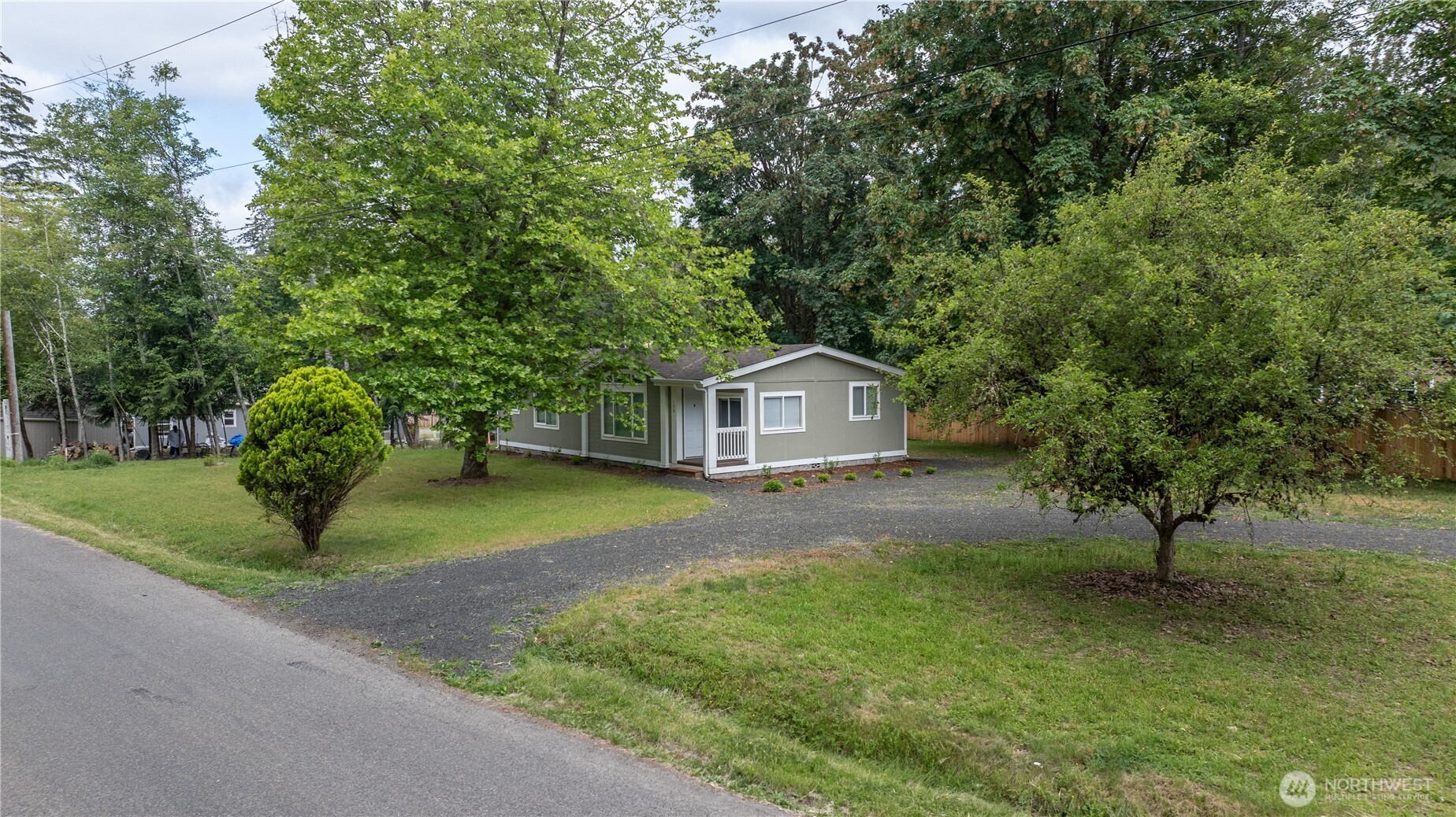 150 E Kingston Way Property Photo 37