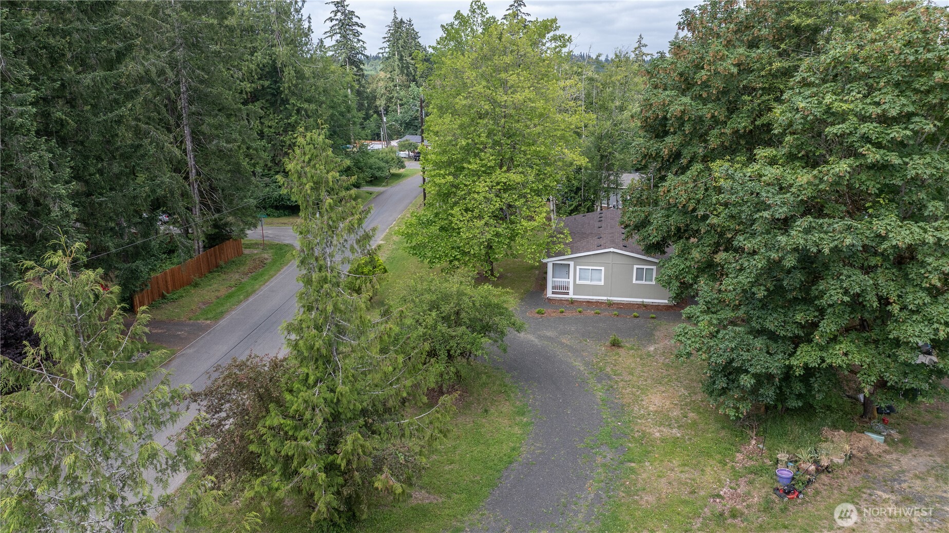 150 E Kingston Way Property Photo 39