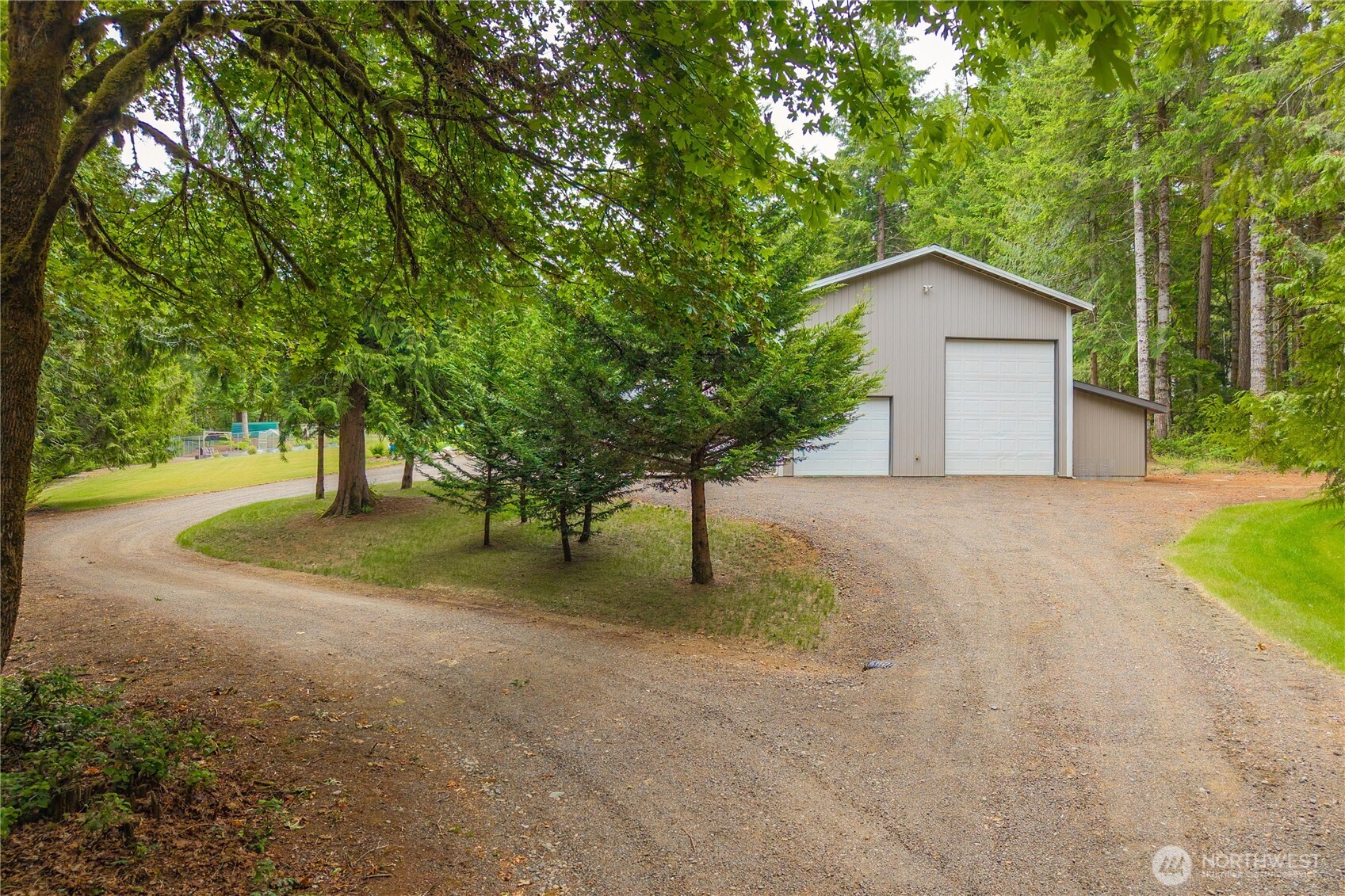 1825 W Deegan Road Property Photo 3