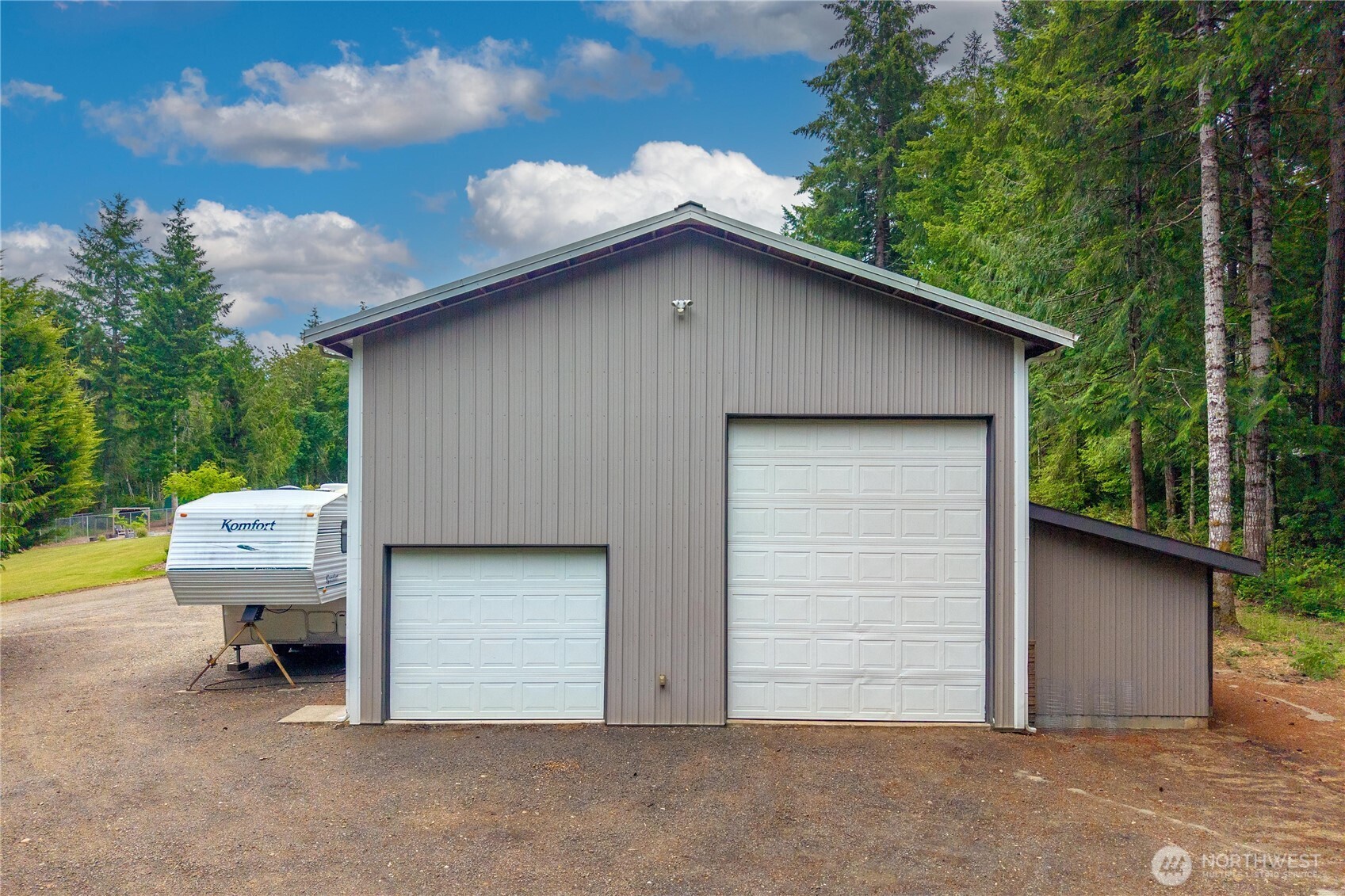 1825 W Deegan Road Property Photo 4