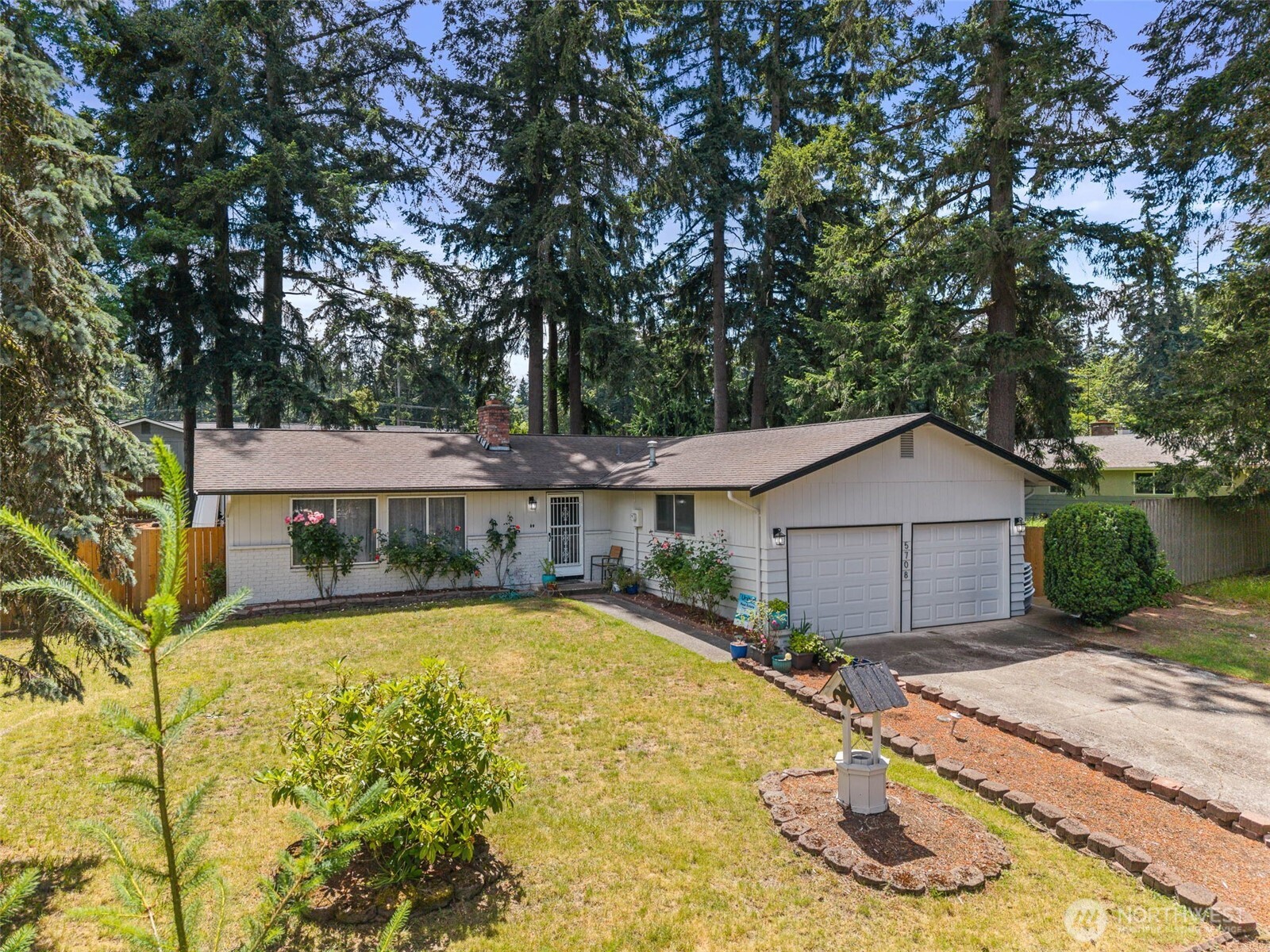5708 78th Street Property Photo 2