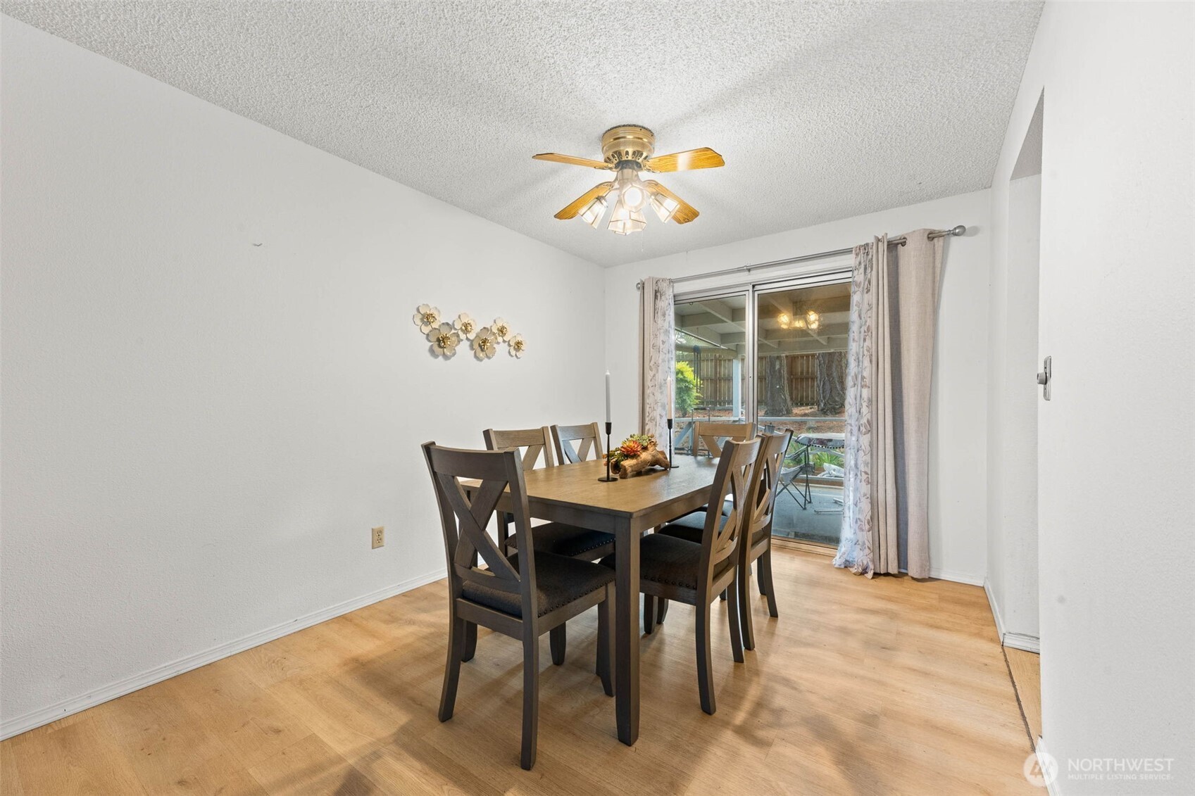 5708 78th Street Property Photo 9