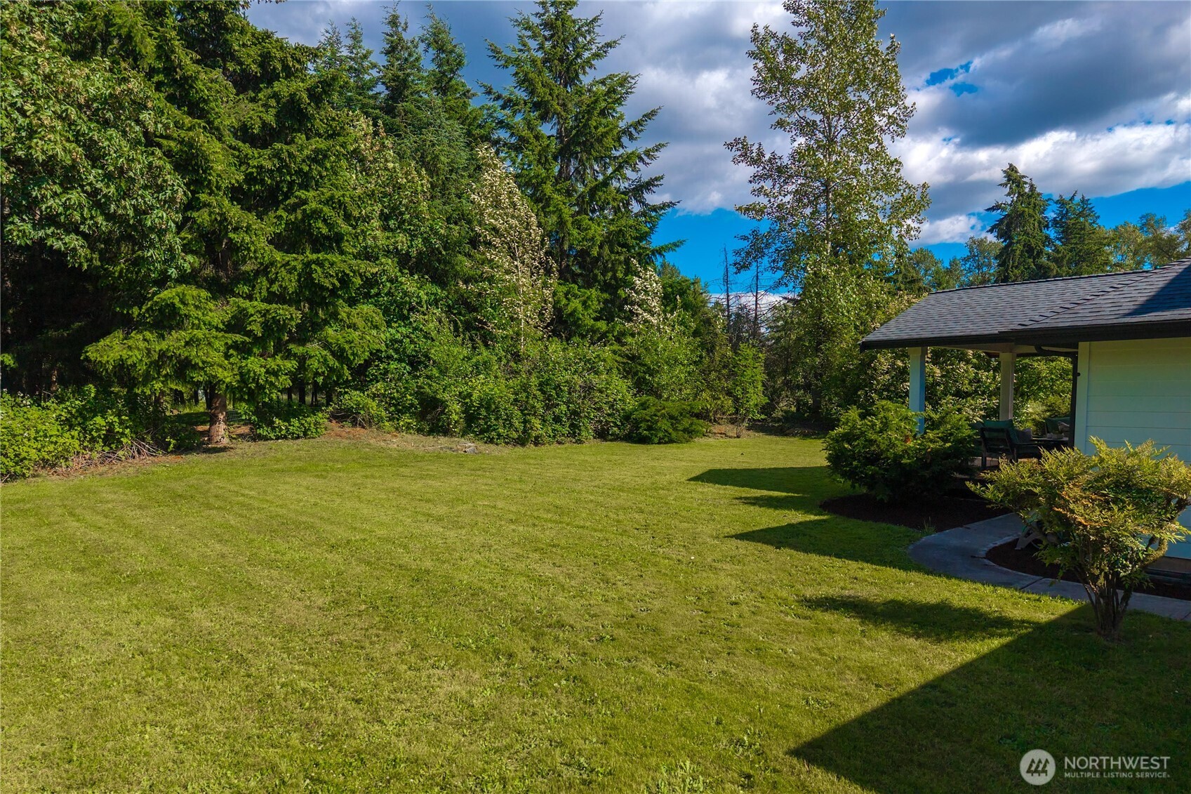 12217 Waller Road Property Photo 30