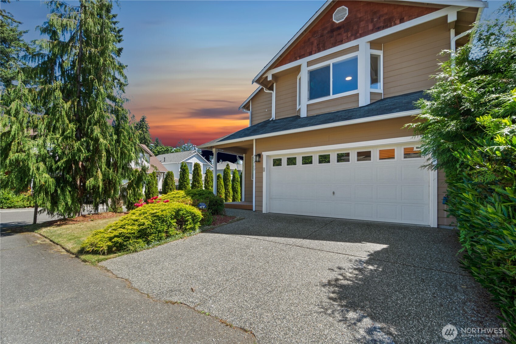 15409 51st Place Property Photo 1