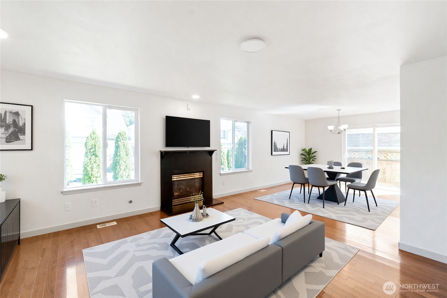 15409 51st Place Property Photo 8