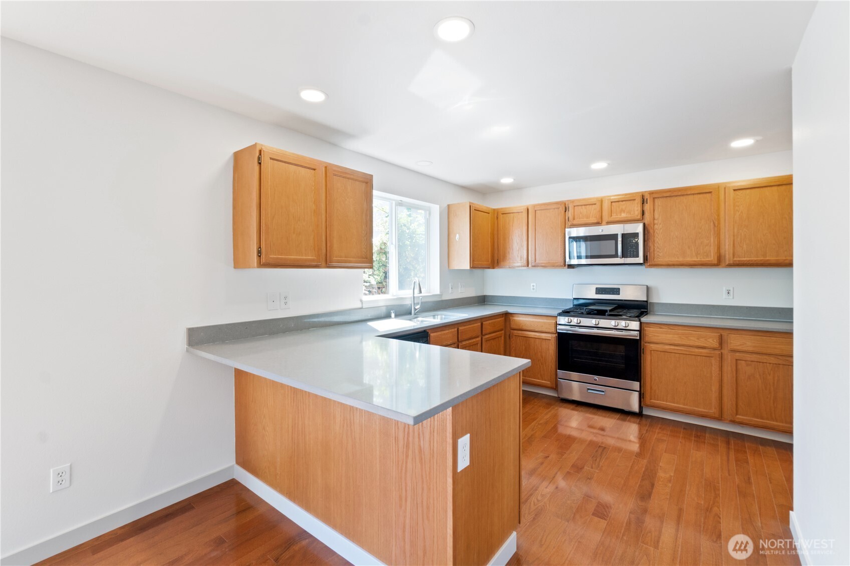 15409 51st Place Property Photo 12
