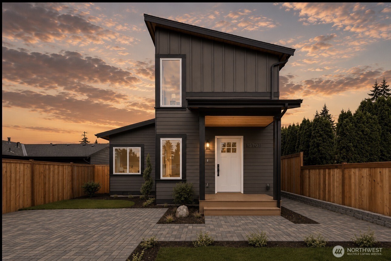 15701 117th Avenue Property Photo 2
