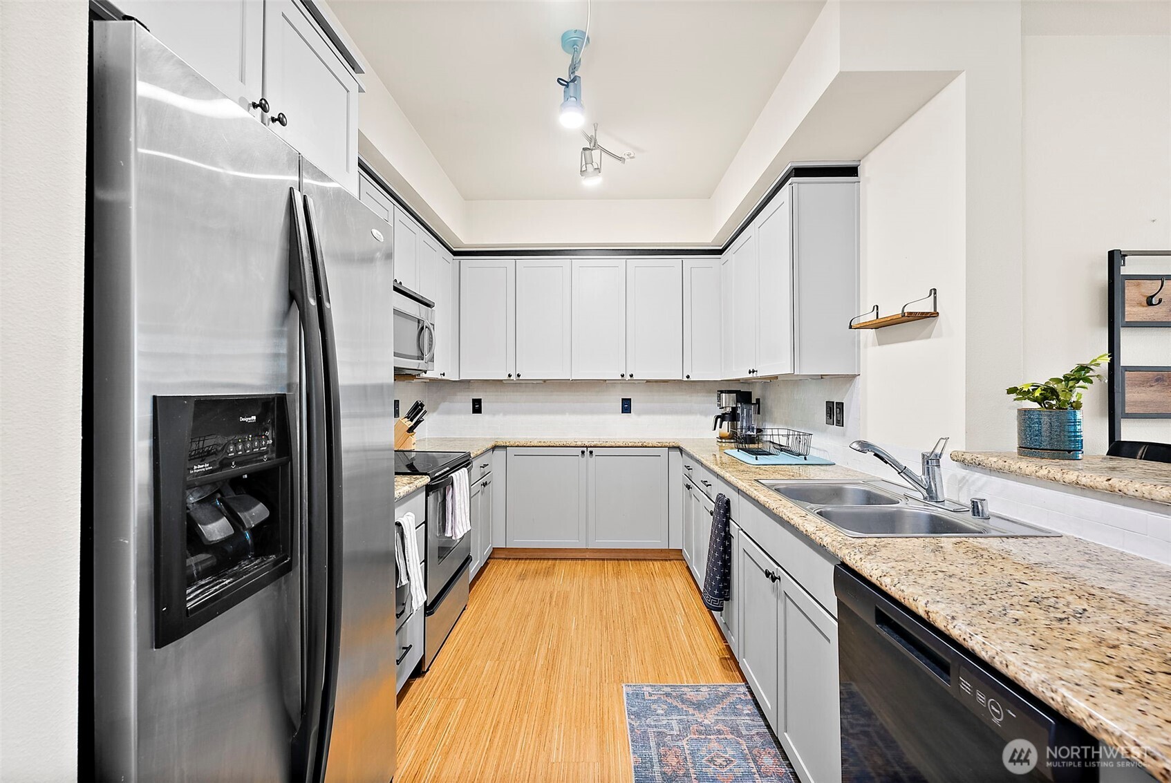 1501 Tacoma Avenue 311 Property Photo 4
