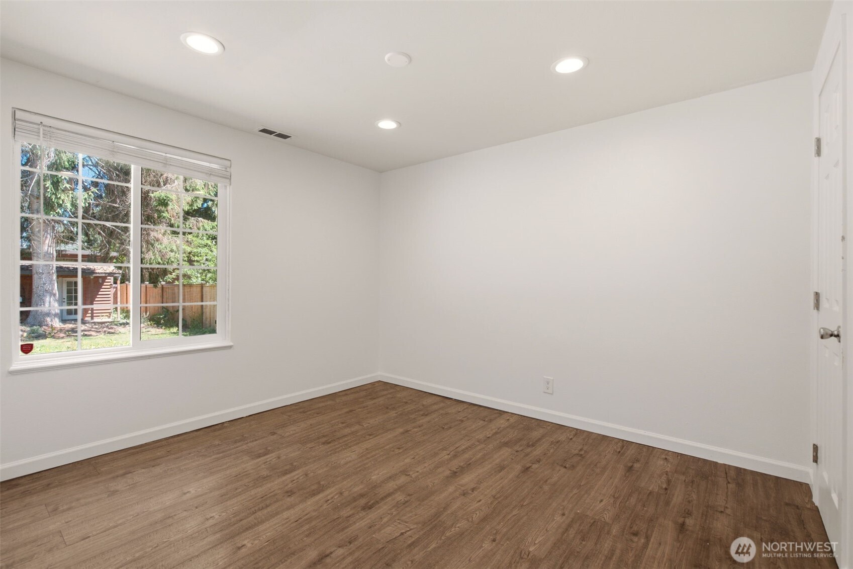 15520 32nd Avenue Property Photo 18