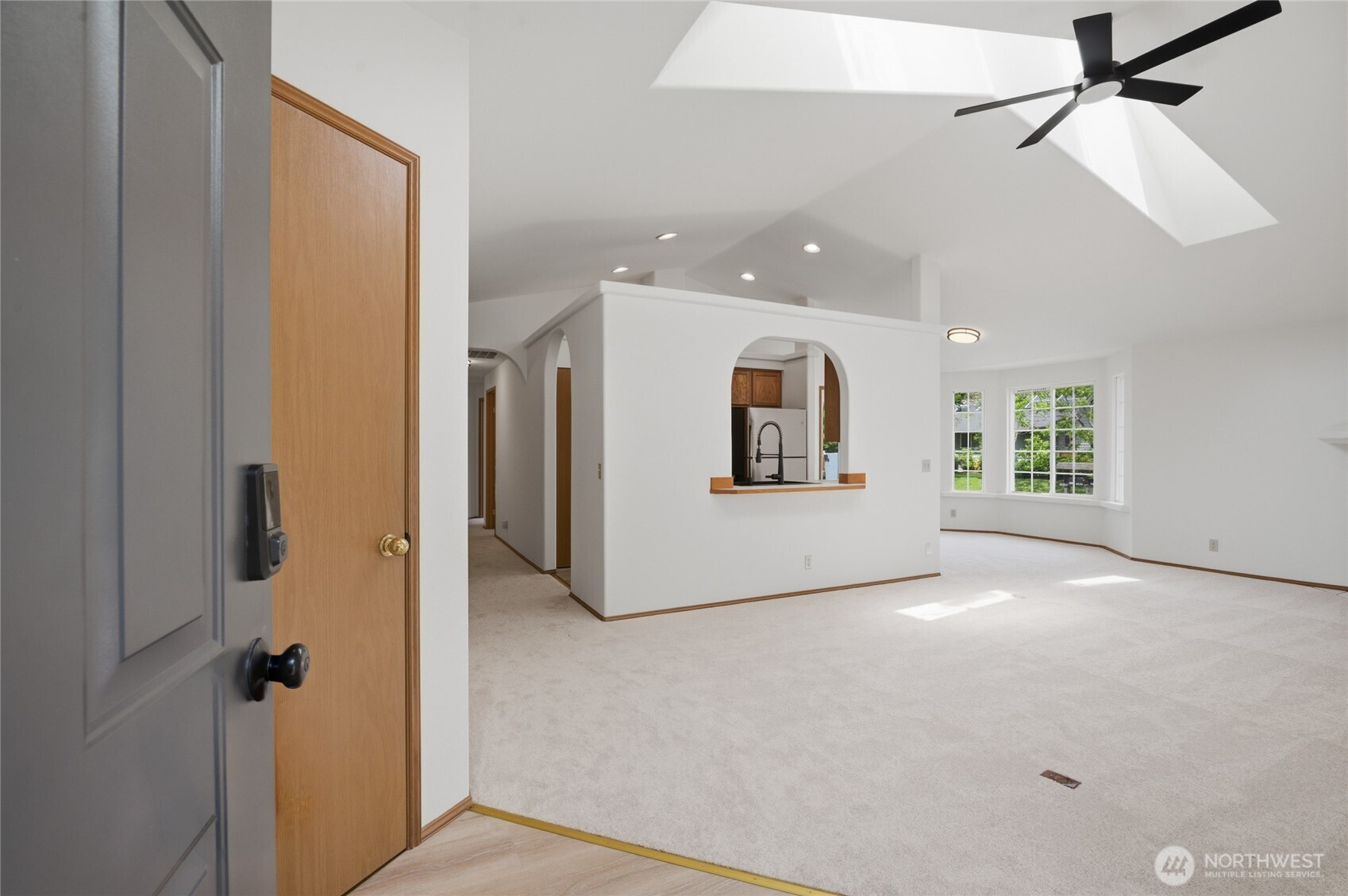 16616 37th Place Property Photo 3