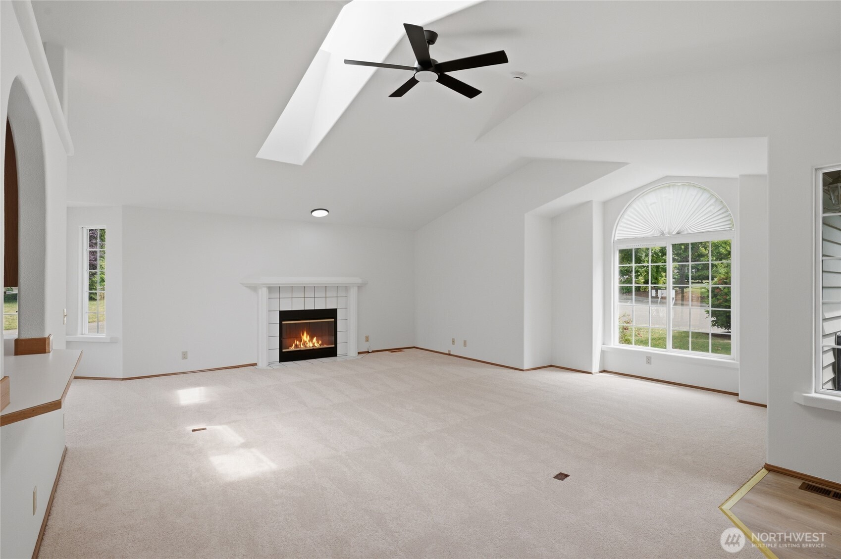 16616 37th Place Property Photo 7