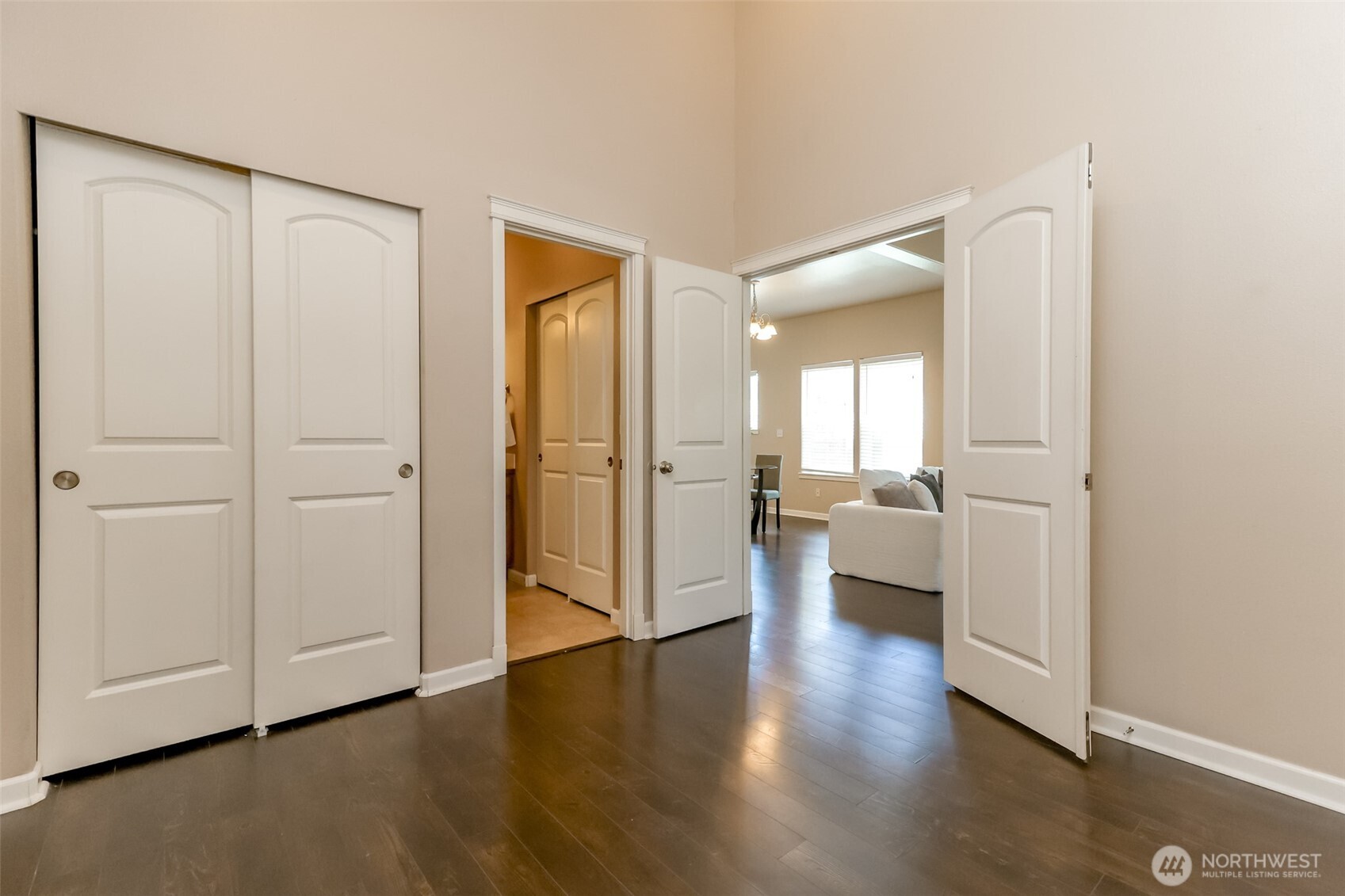 4947 Balustrade Boulevard Property Photo 13