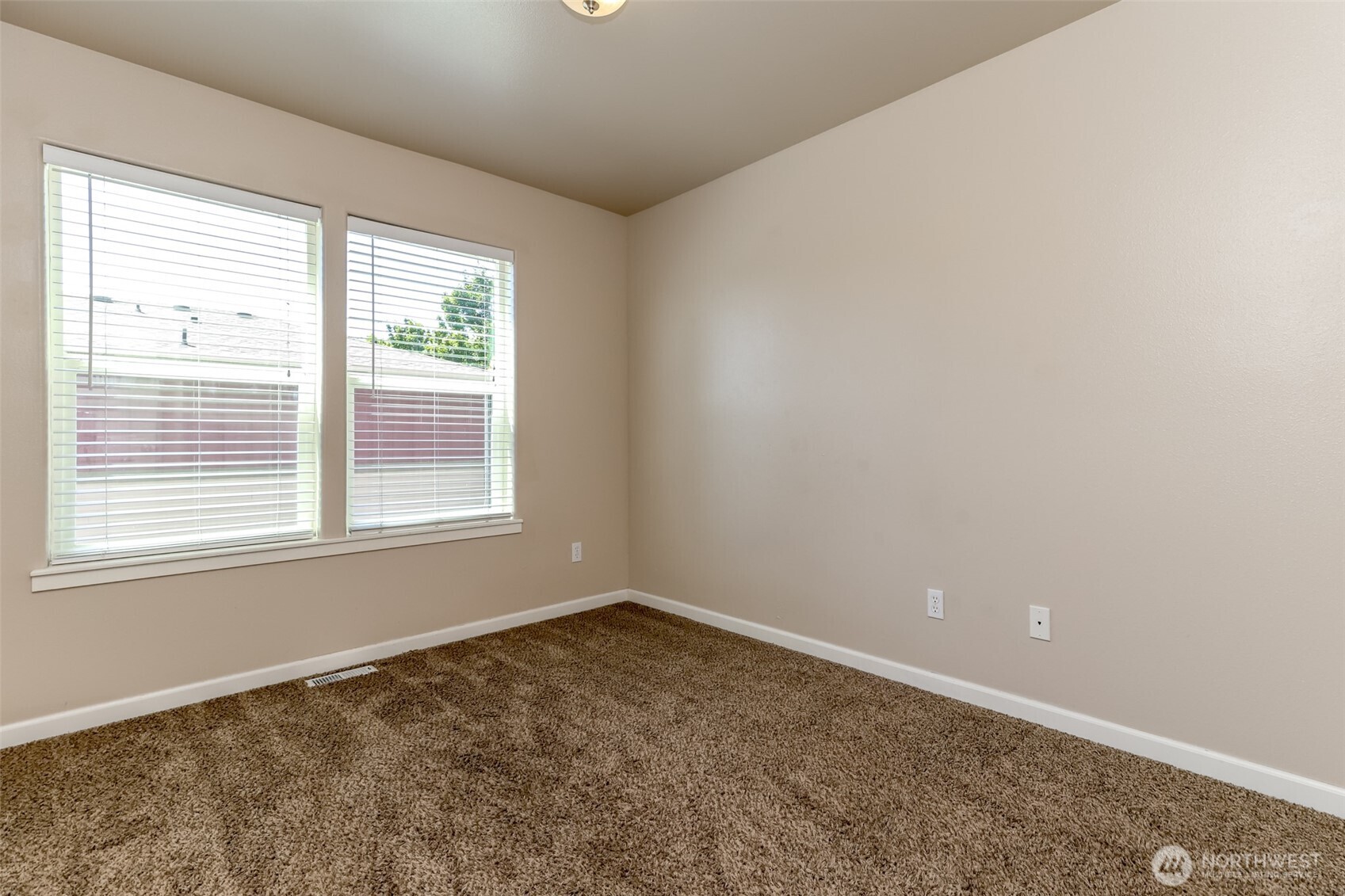 4947 Balustrade Boulevard Property Photo 25