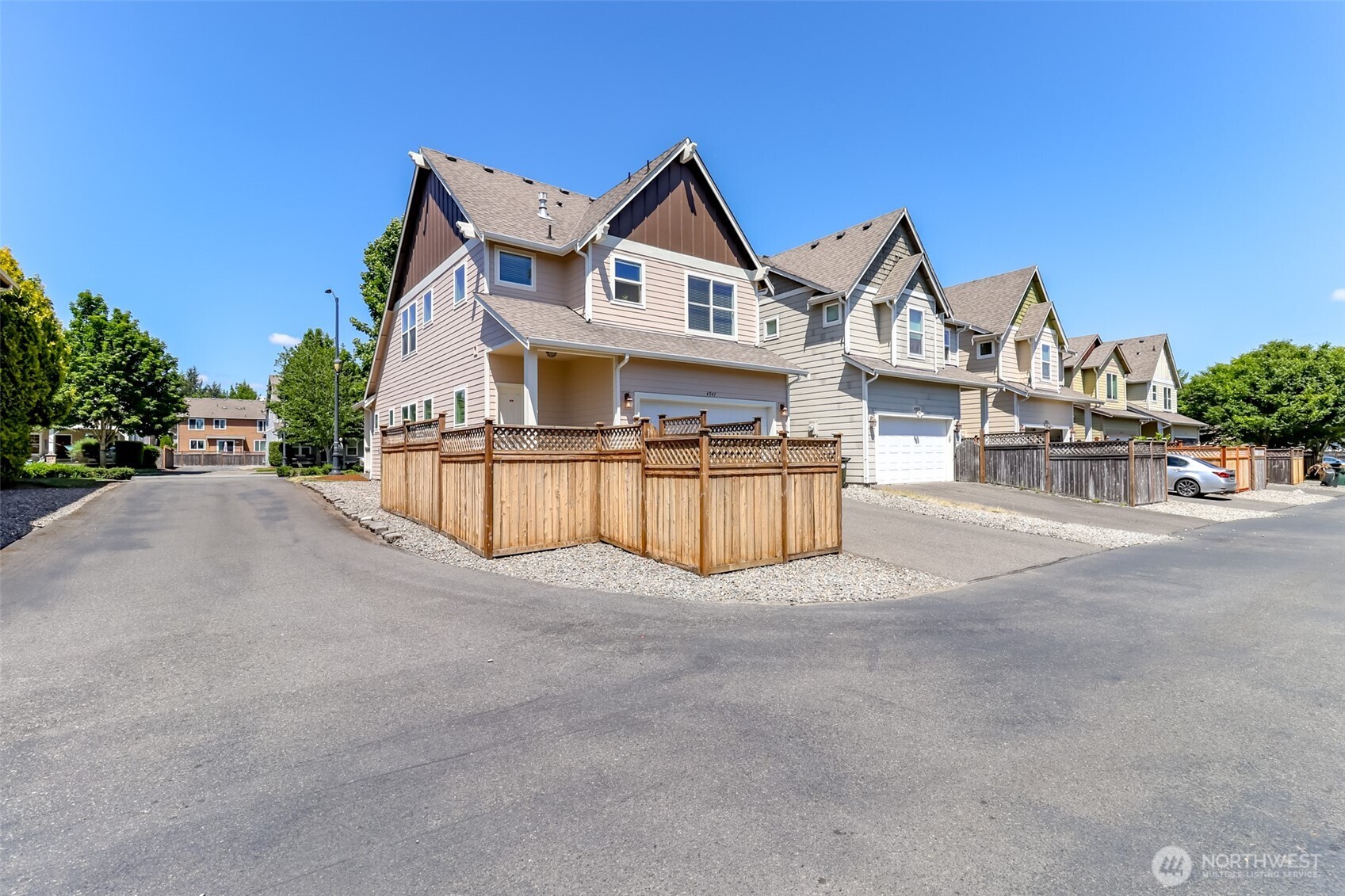 4947 Balustrade Boulevard Property Photo 34