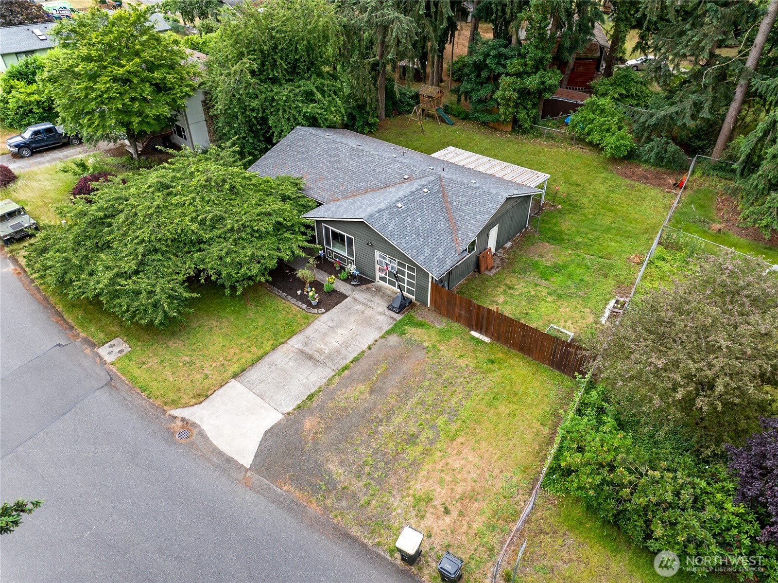 8915 Quinault Drive Property Photo 29