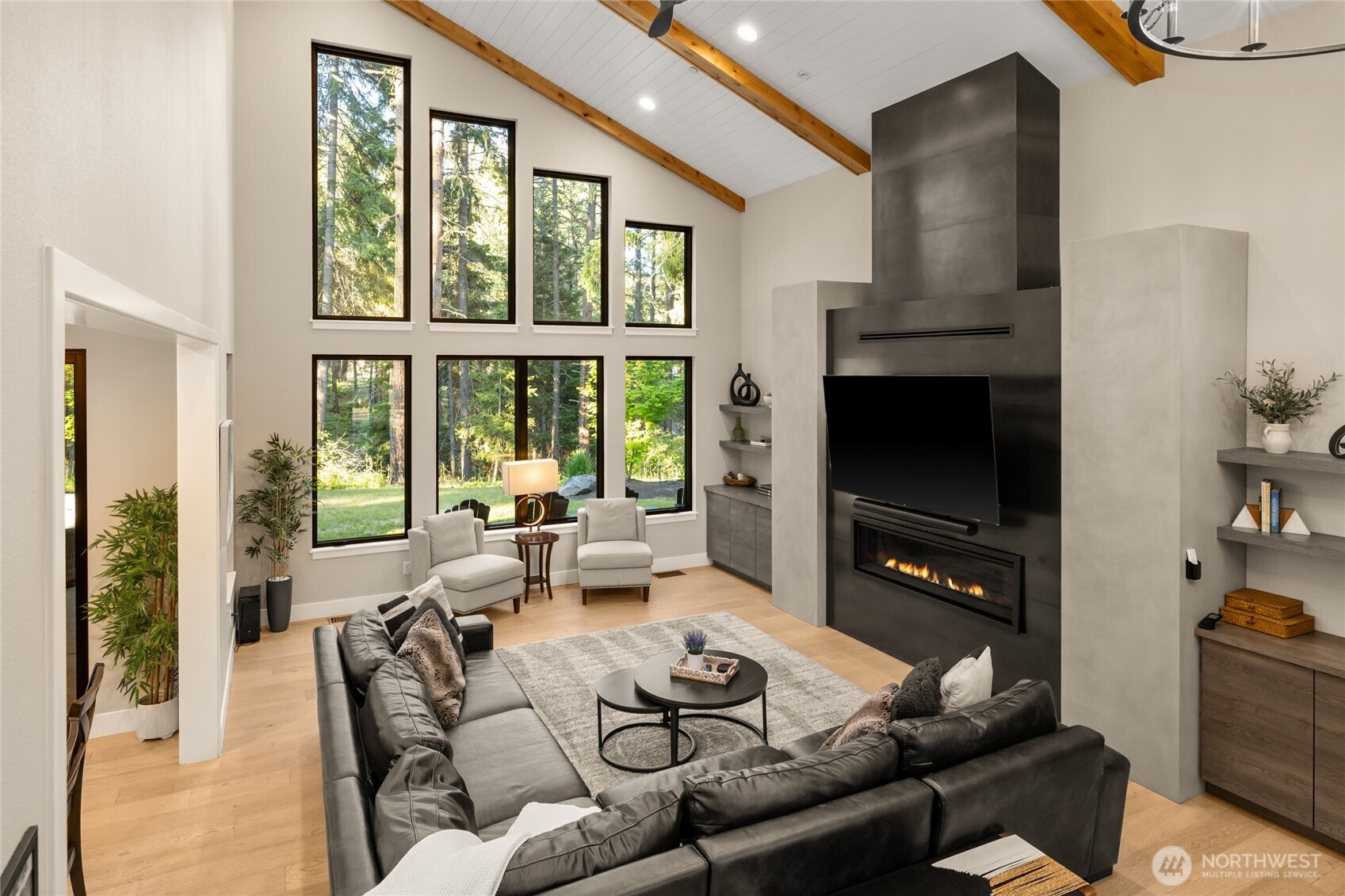 1280 Kokanee Loop Property Photo 37