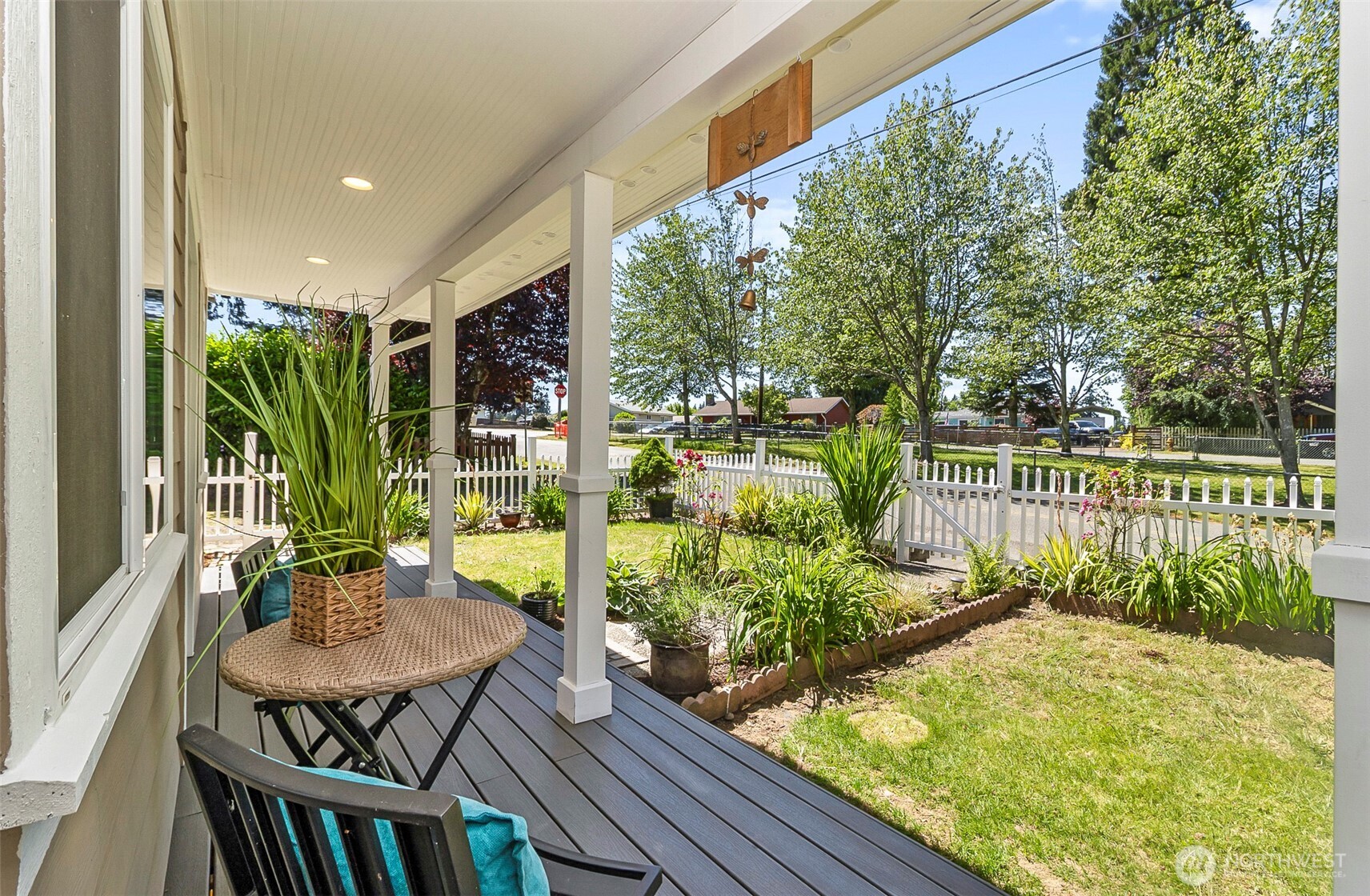 6609 Elliot Way Property Photo 2