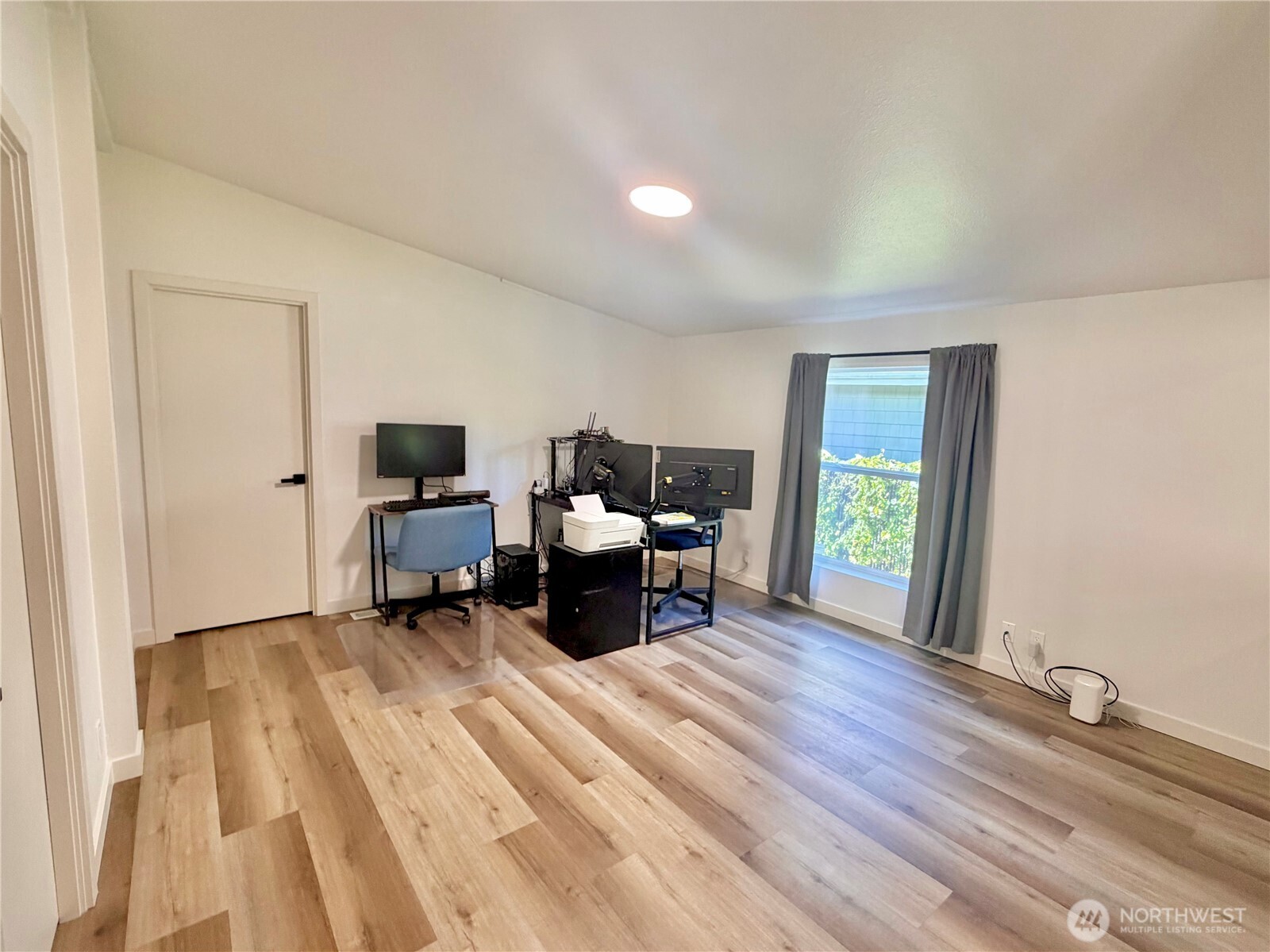 1314 Whitney Avenue Property Photo 12