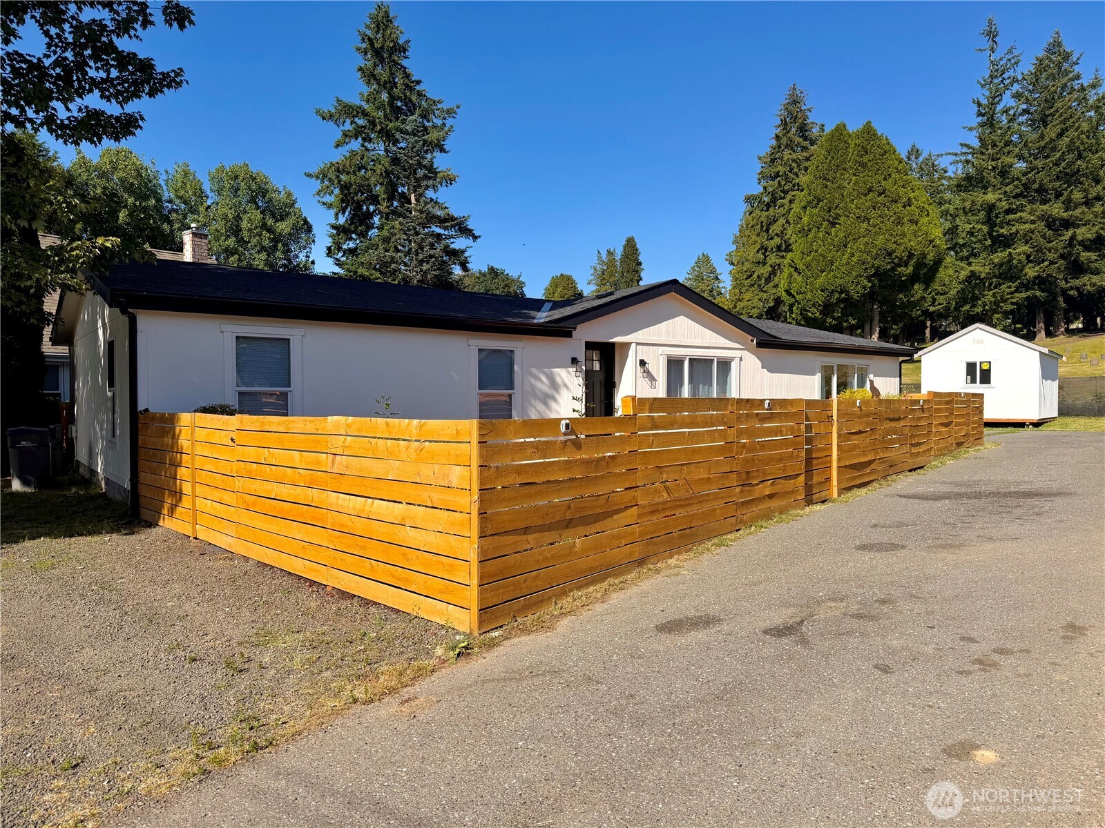 1314 Whitney Avenue Property Photo 21