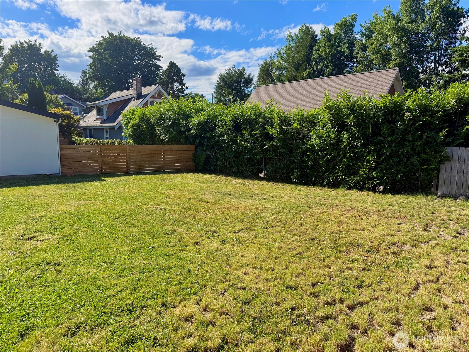 1314 Whitney Avenue Property Photo 24